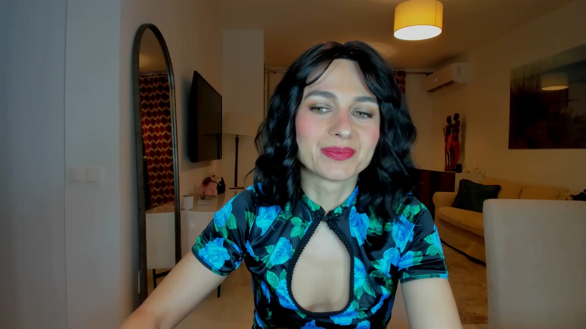 Gallery image thumbnail from KateMirage's myfreecams stream on, 01/08/2026, 23:41 image 17 of 20