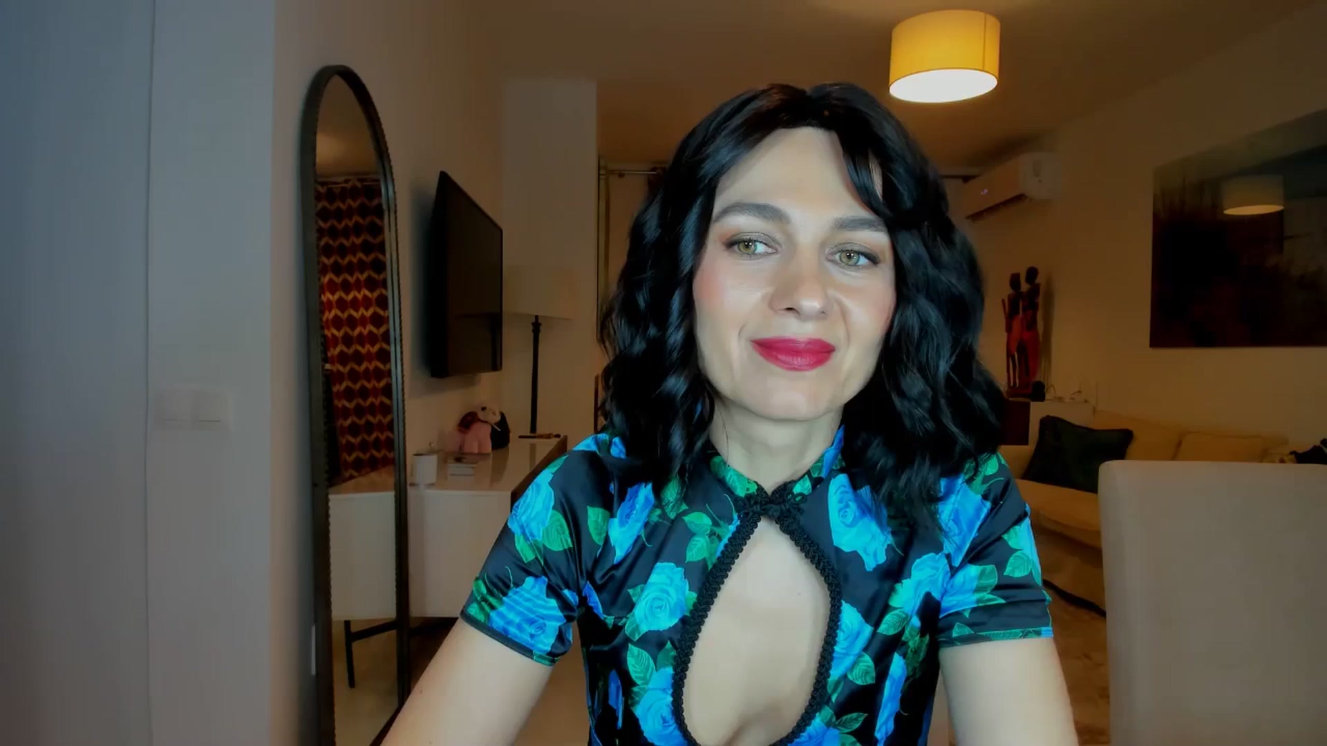 Gallery image thumbnail from KateMirage's myfreecams stream on, 01/08/2026, 23:41 image 5 of 20