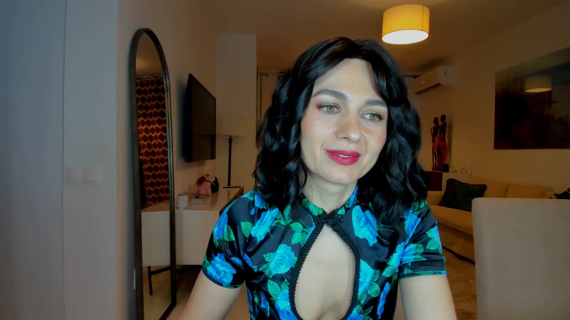 Gallery image thumbnail from KateMirage's myfreecams stream on, 01/08/2026, 23:41 image 4 of 20