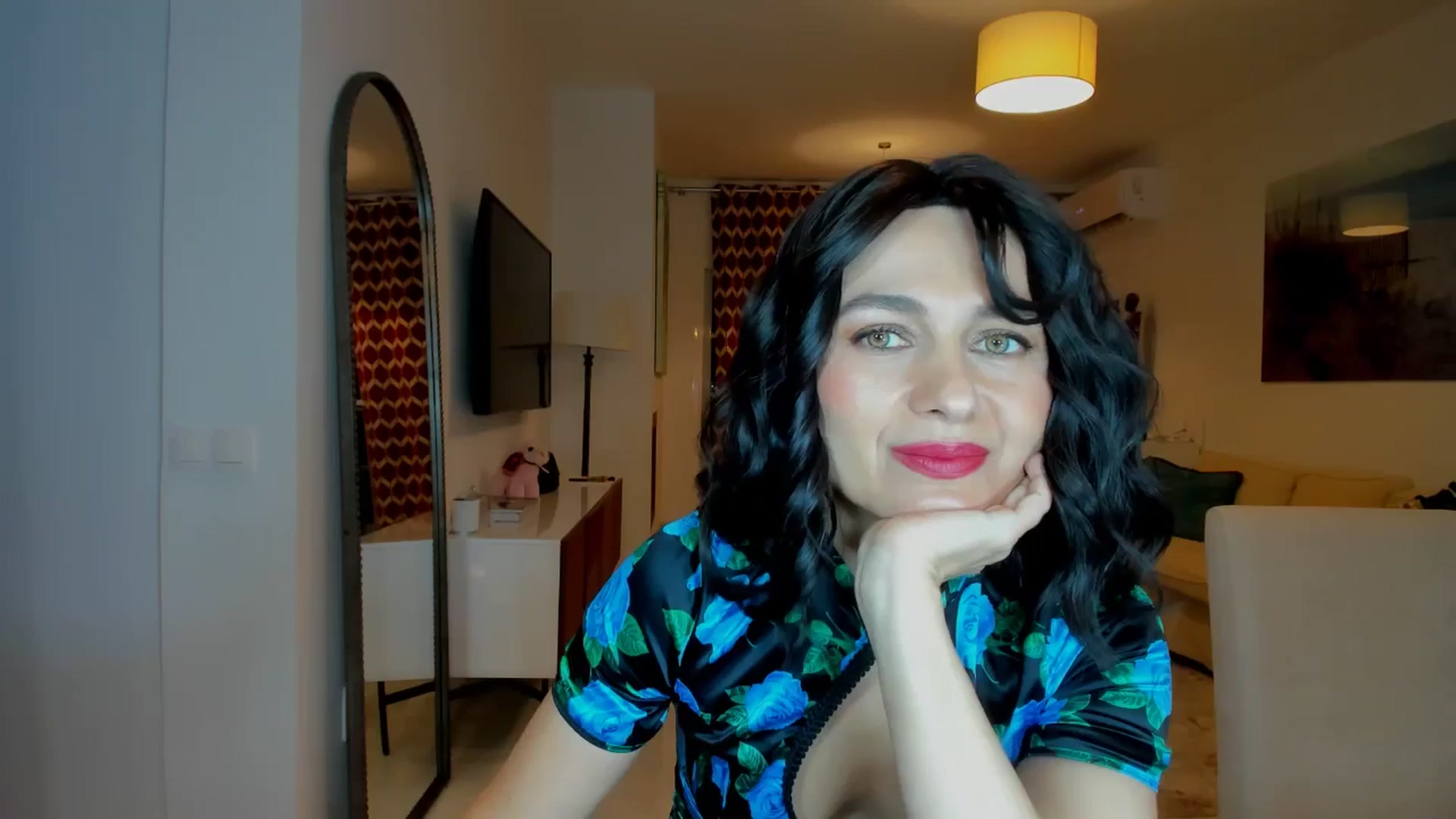 Gallery image thumbnail from KateMirage's myfreecams stream on, 01/08/2026, 23:41 image 7 of 20