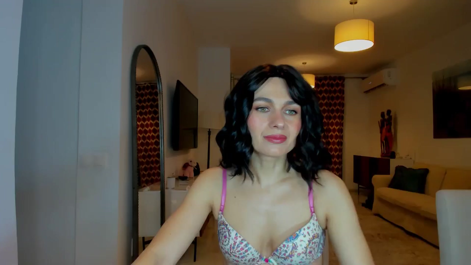 Gallery image thumbnail from KateMirage's myfreecams stream on, 01/09/2026, 21:23 image 1 of 20