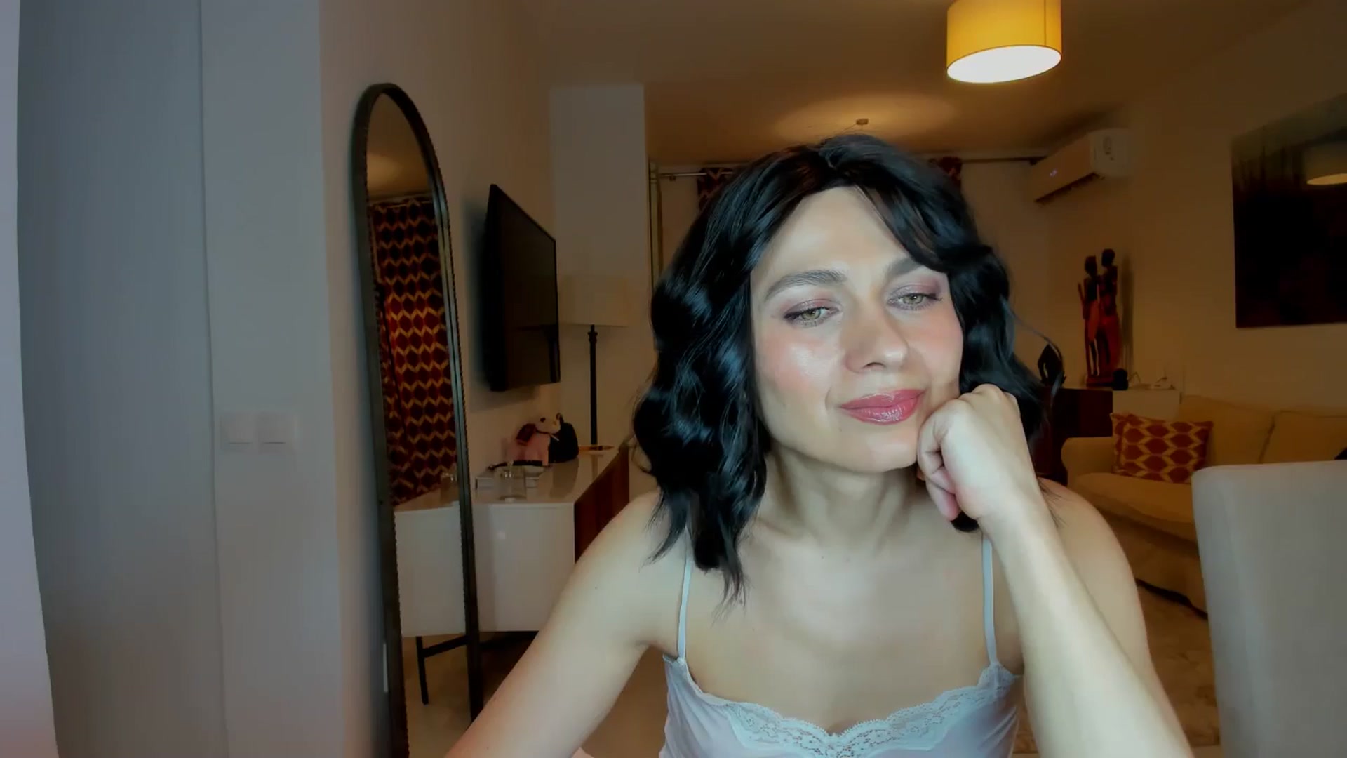 Gallery image thumbnail from KateMirage's myfreecams stream on, 01/21/2026, 24:01 image 15 of 20