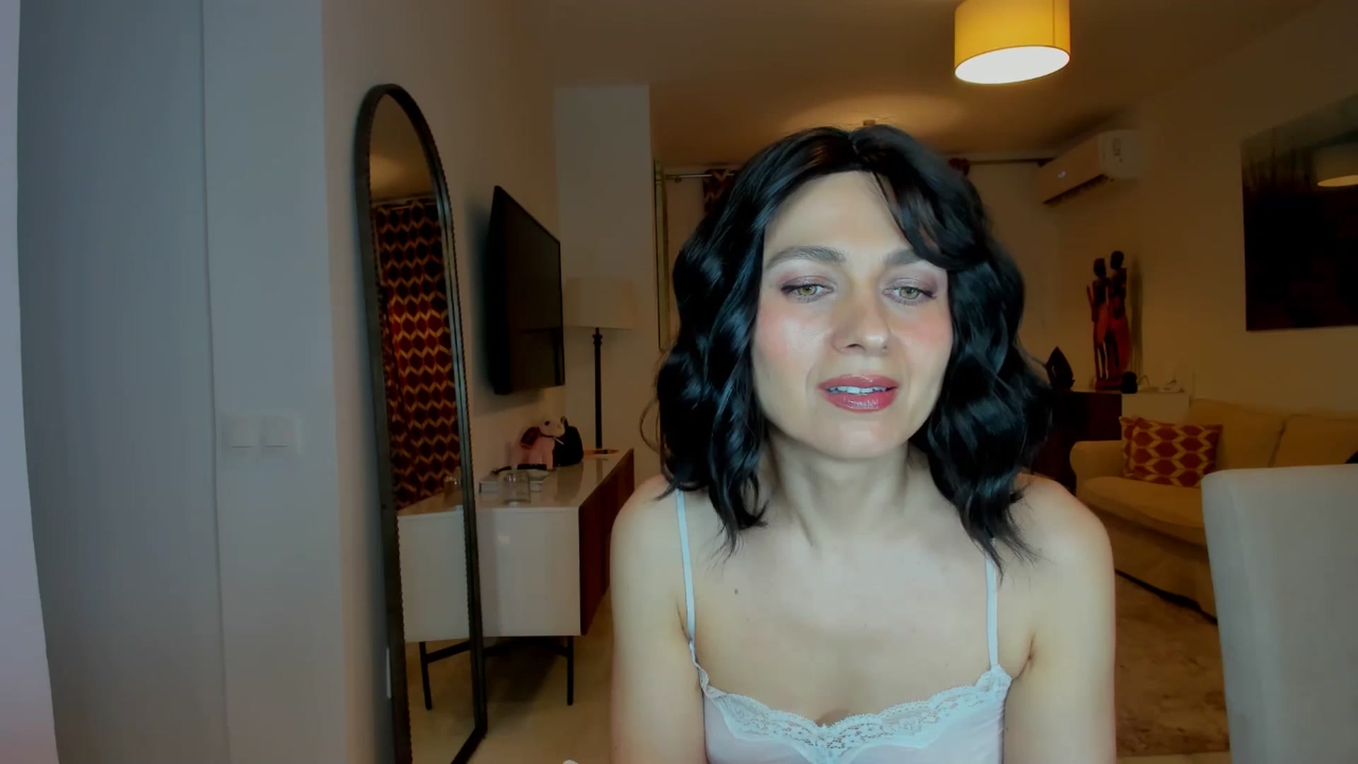 Gallery image thumbnail from KateMirage's myfreecams stream on, 01/21/2026, 24:01 image 9 of 20