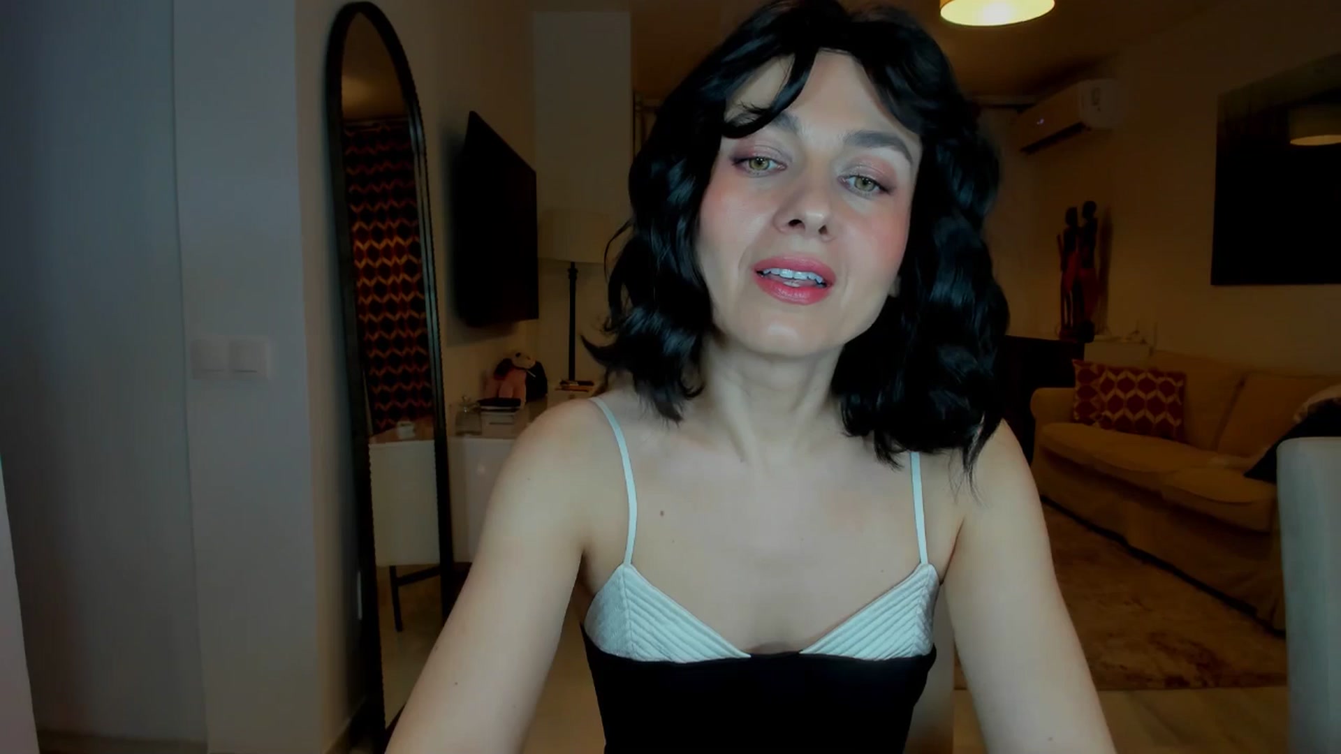 Gallery image thumbnail from KateMirage's myfreecams stream on, 01/26/2026, 21:39 image 12 of 20