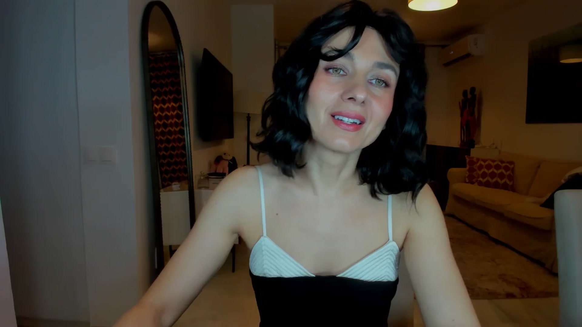 Gallery image thumbnail from KateMirage's myfreecams stream on, 01/26/2026, 21:39 image 13 of 20