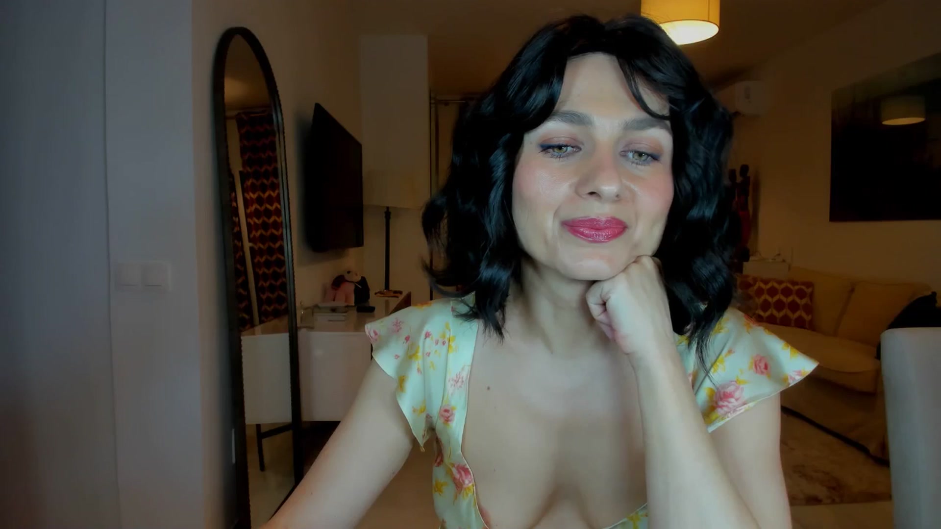 Gallery image thumbnail from KateMirage's myfreecams stream on, 01/27/2026, 20:36 image 16 of 20