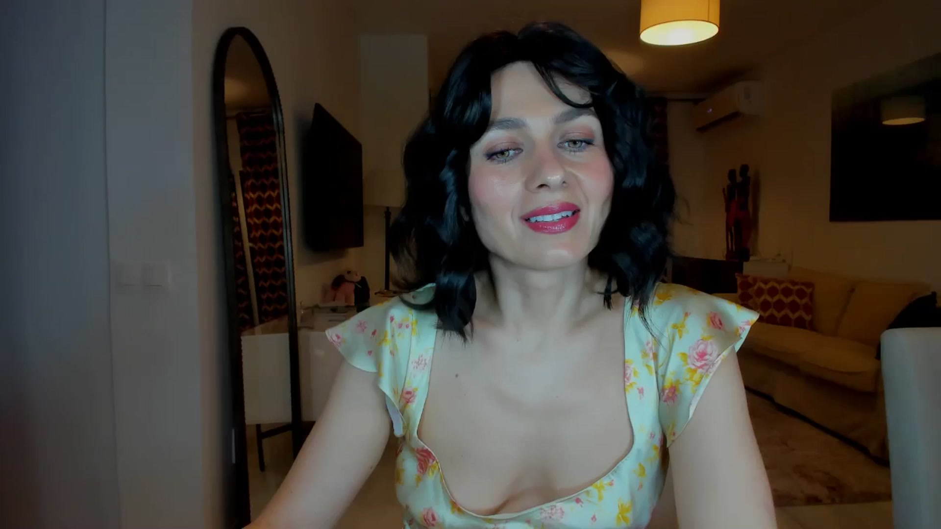 Gallery image thumbnail from KateMirage's myfreecams stream on, 01/27/2026, 20:36 image 17 of 20