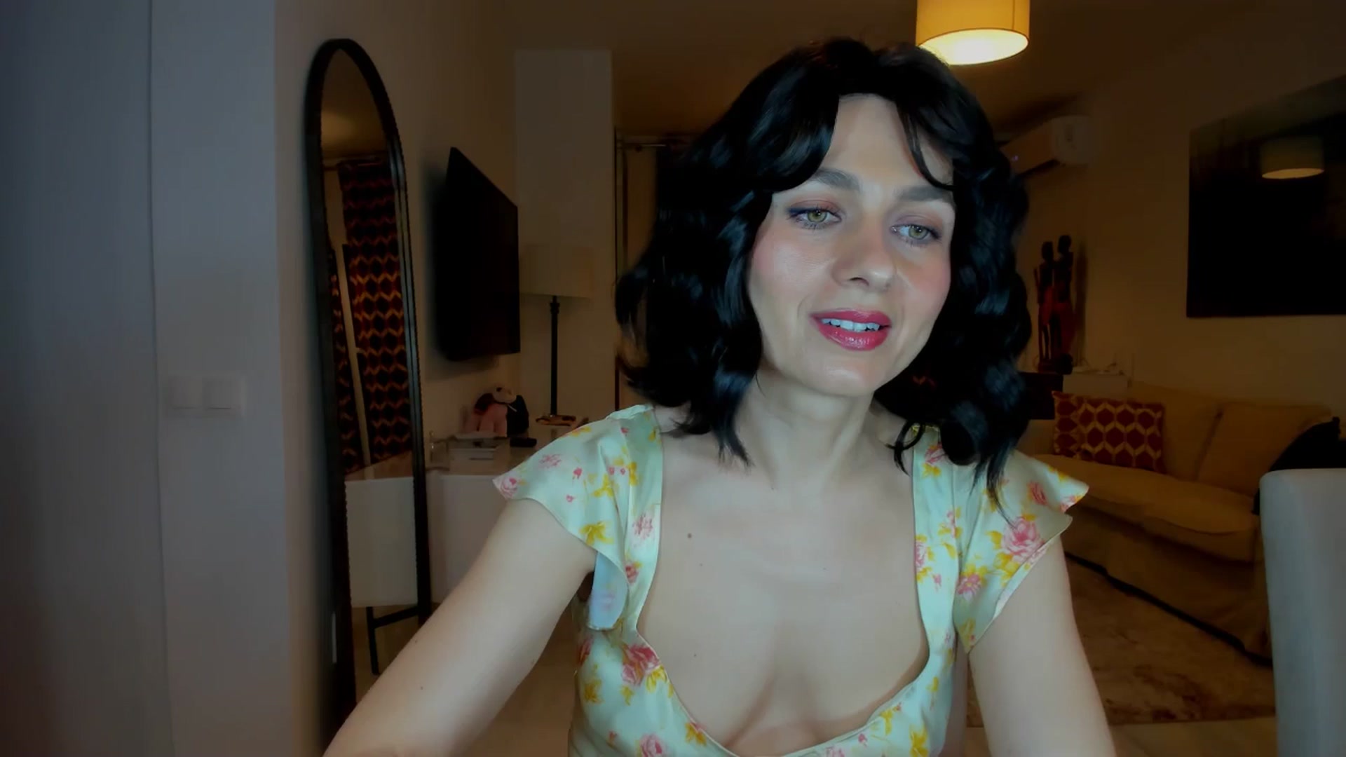 Gallery image thumbnail from KateMirage's myfreecams stream on, 01/27/2026, 20:36 image 19 of 20