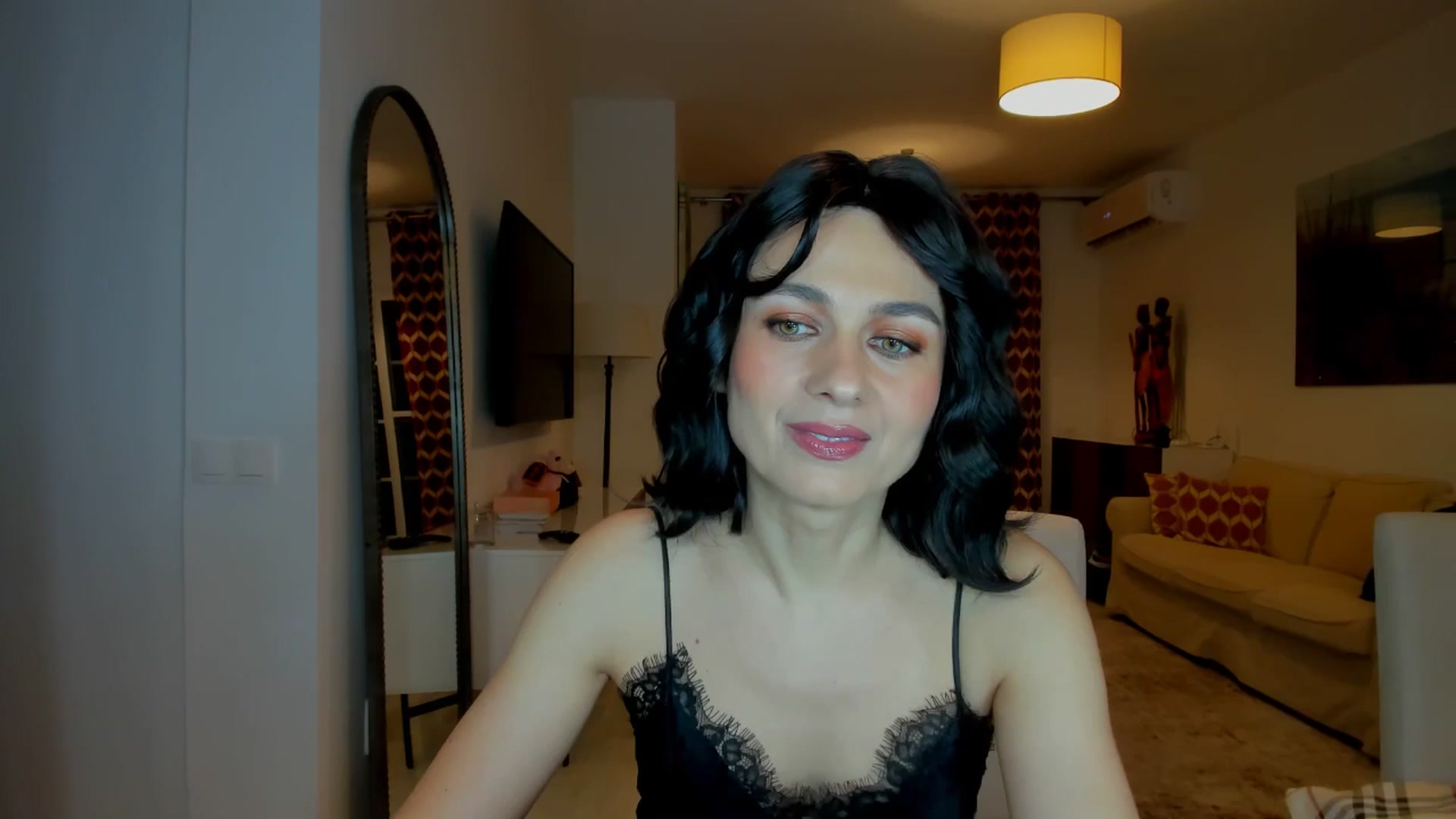 Gallery image thumbnail from KateMirage's myfreecams stream on, 01/29/2026, 20:35 image 14 of 20