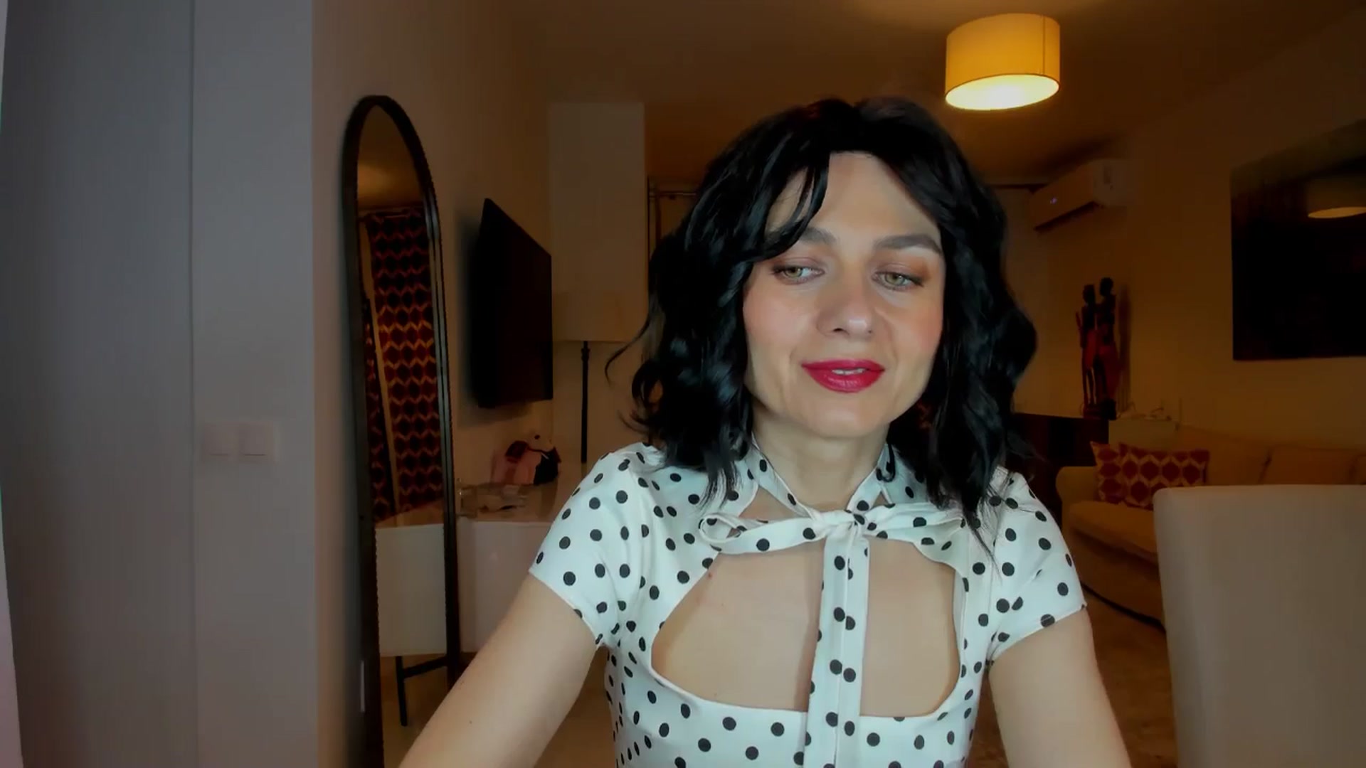 Gallery image thumbnail from KateMirage's myfreecams stream on, 01/31/2026, 21:44 image 18 of 20