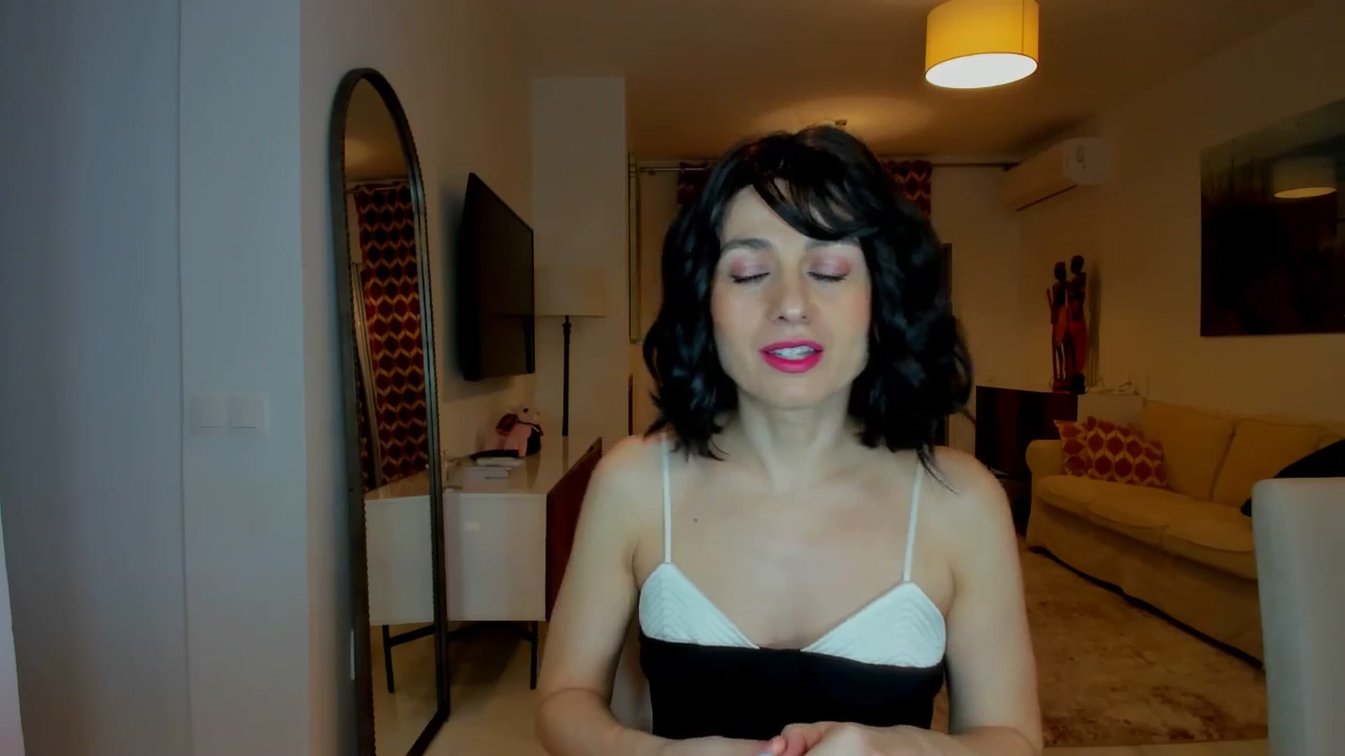 Gallery image thumbnail from KateMirage's myfreecams stream on, 02/01/2026, 21:51 image 2 of 20