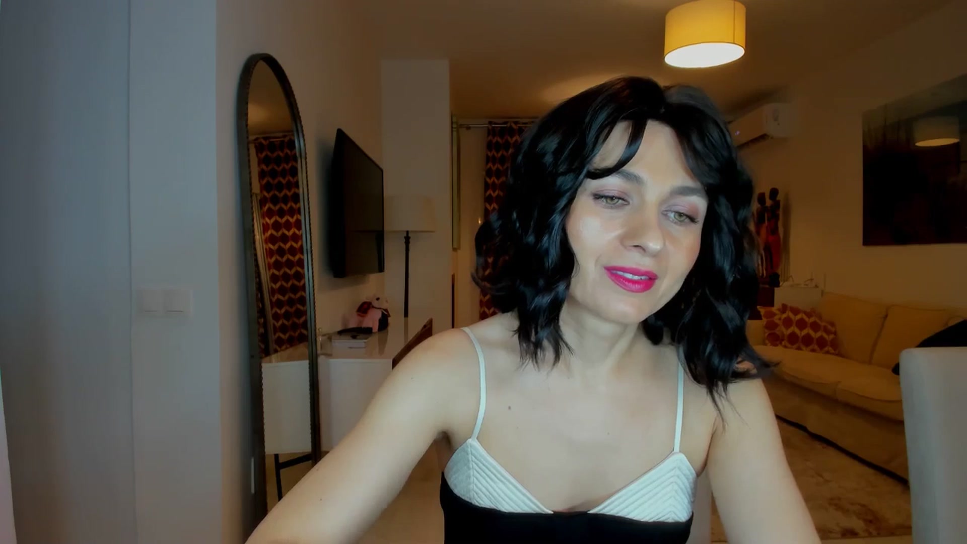 Gallery image thumbnail from KateMirage's myfreecams stream on, 02/01/2026, 21:51 image 11 of 20