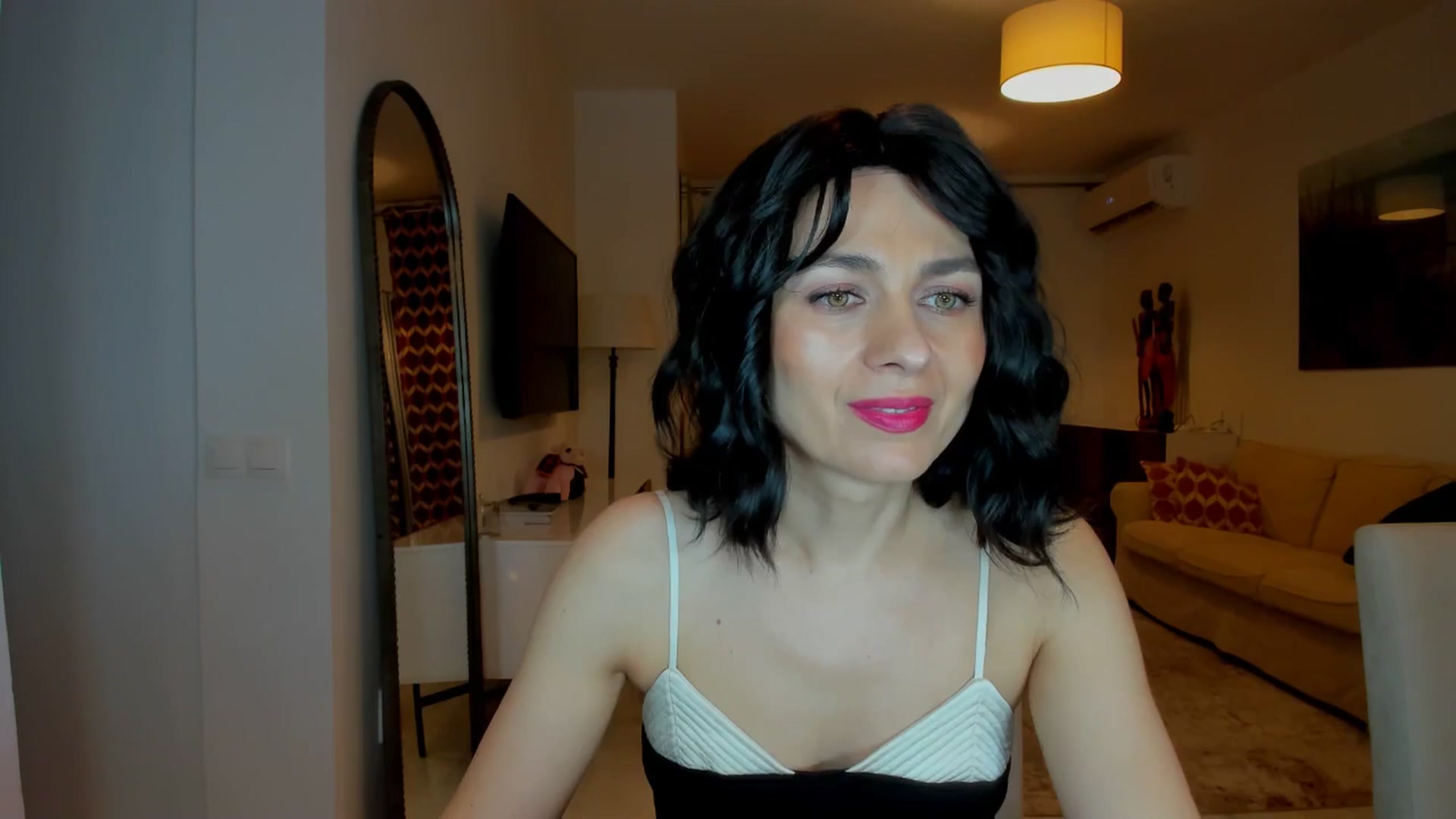 Gallery image thumbnail from KateMirage's myfreecams stream on, 02/01/2026, 21:51 image 20 of 20