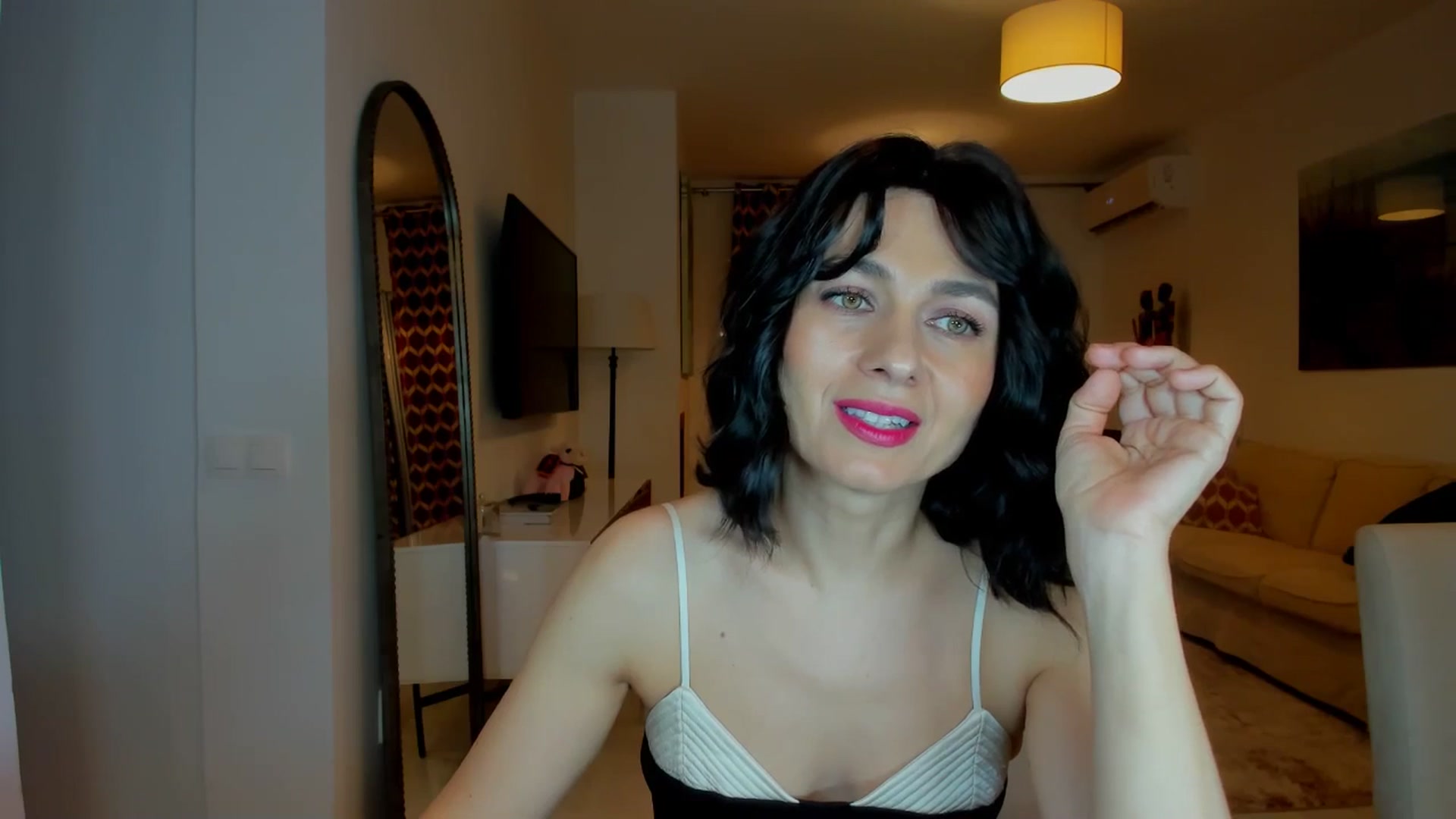 Gallery image thumbnail from KateMirage's myfreecams stream on, 02/01/2026, 21:51 image 15 of 20