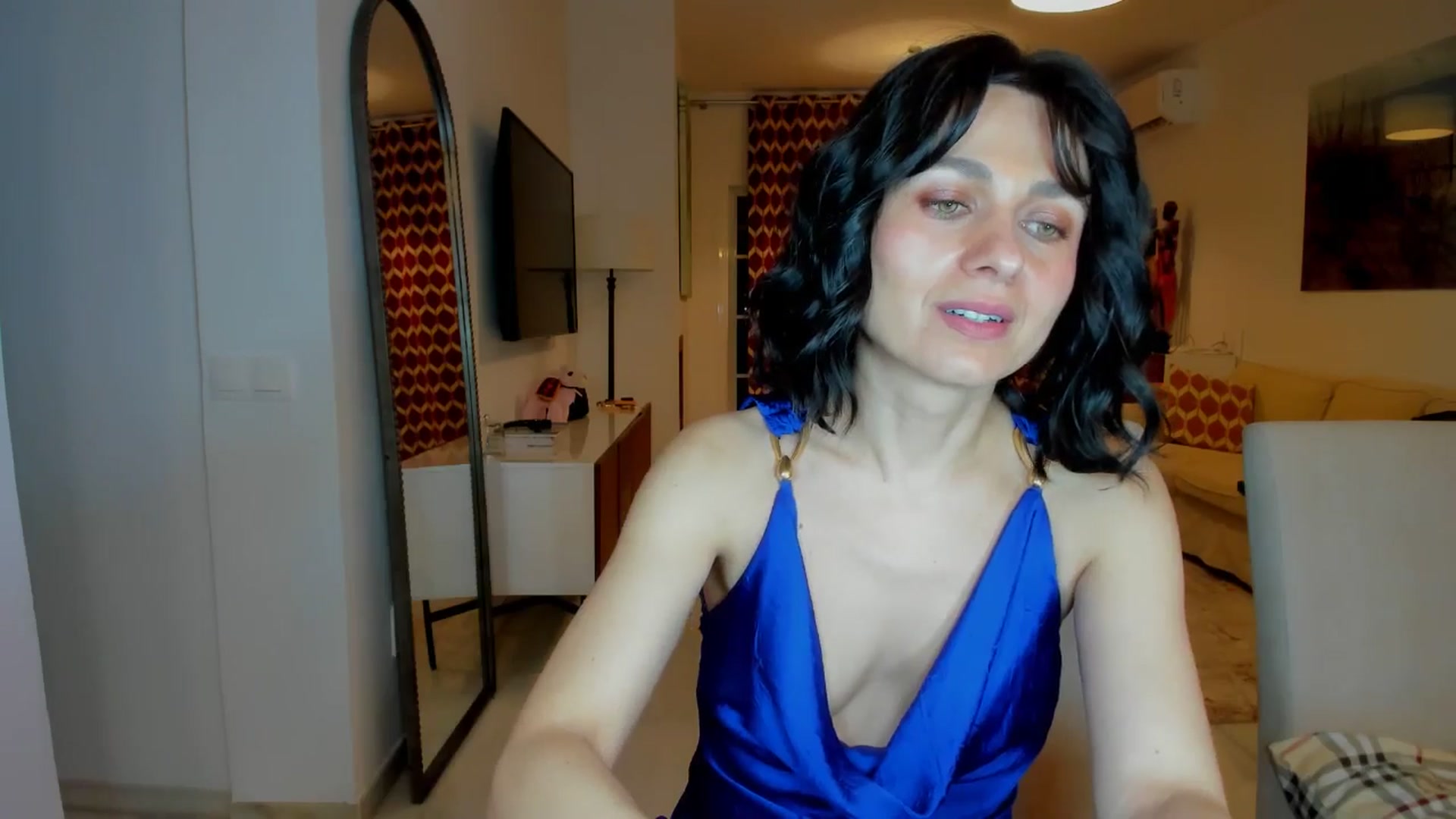 Gallery image thumbnail from KateMirage's myfreecams stream on, 02/04/2026, 24:03 image 18 of 20