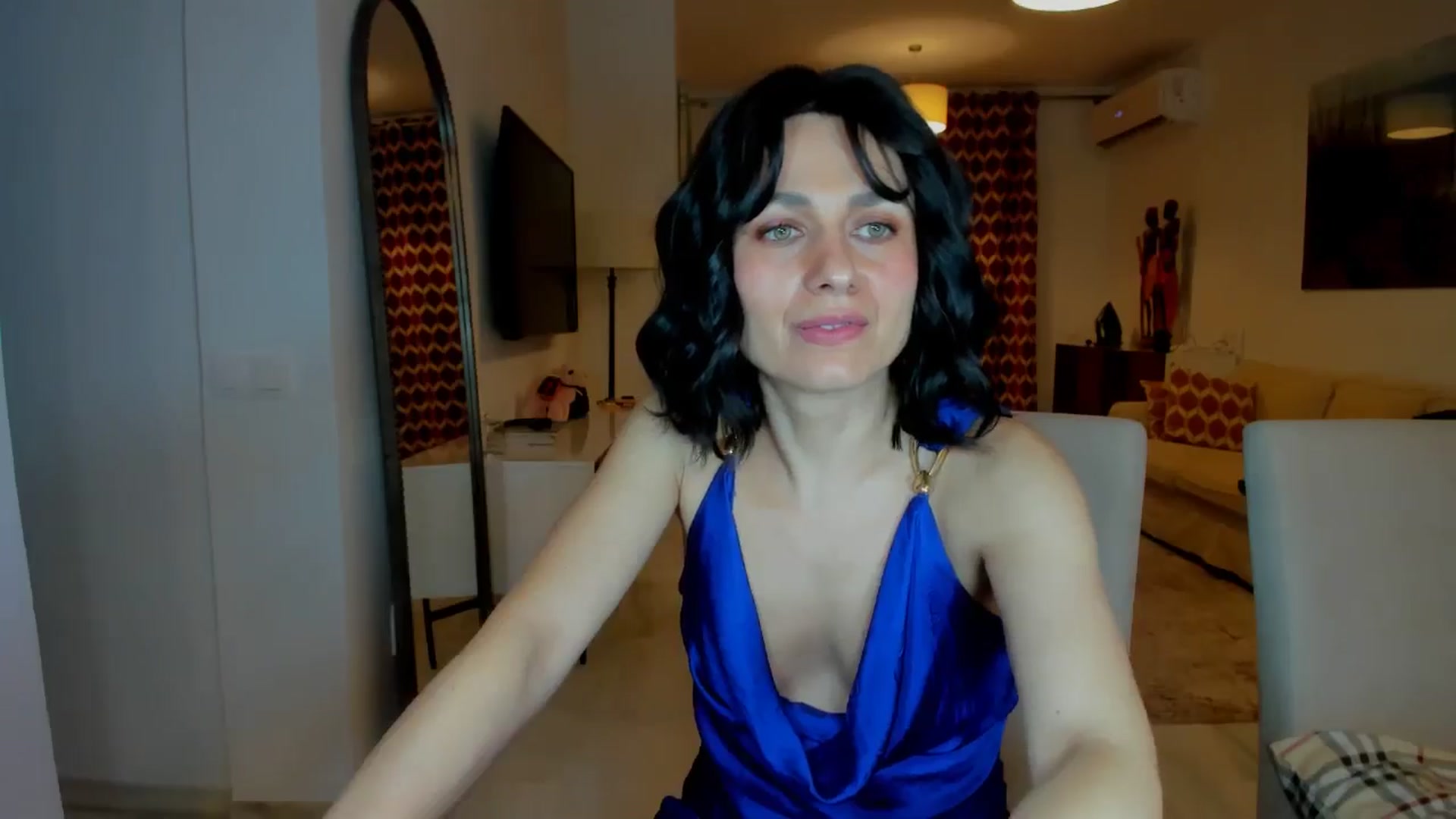Gallery image thumbnail from KateMirage's myfreecams stream on, 02/04/2026, 24:03 image 17 of 20