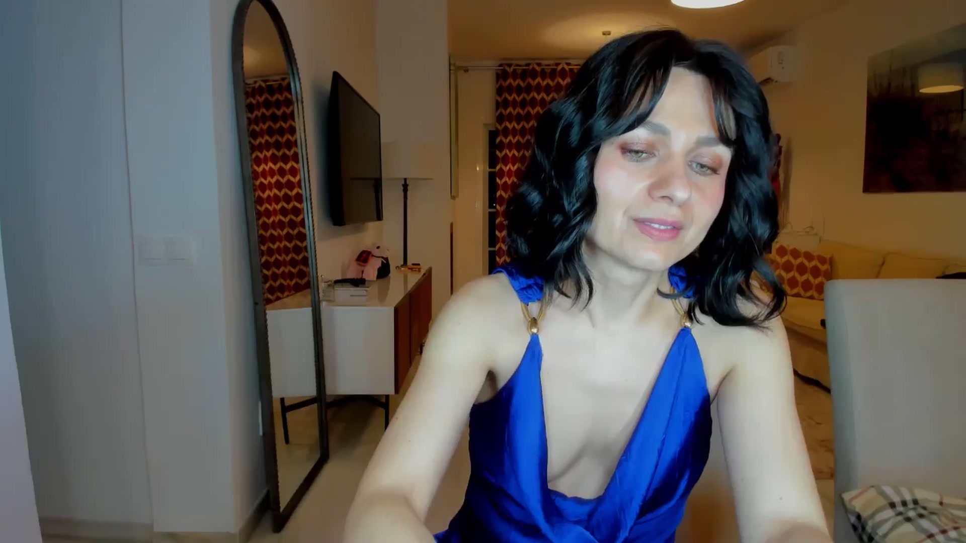 Gallery image thumbnail from KateMirage's myfreecams stream on, 02/04/2026, 24:03 image 15 of 20