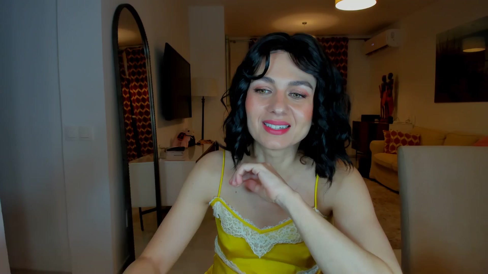 Gallery image thumbnail from KateMirage's myfreecams stream on, 02/05/2026, 21:50 image 16 of 20
