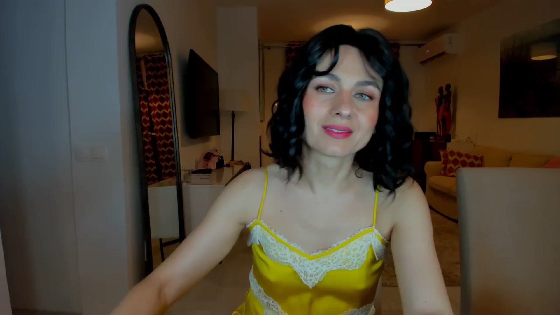 Gallery image thumbnail from KateMirage's myfreecams stream on, 02/05/2026, 21:50 image 12 of 20