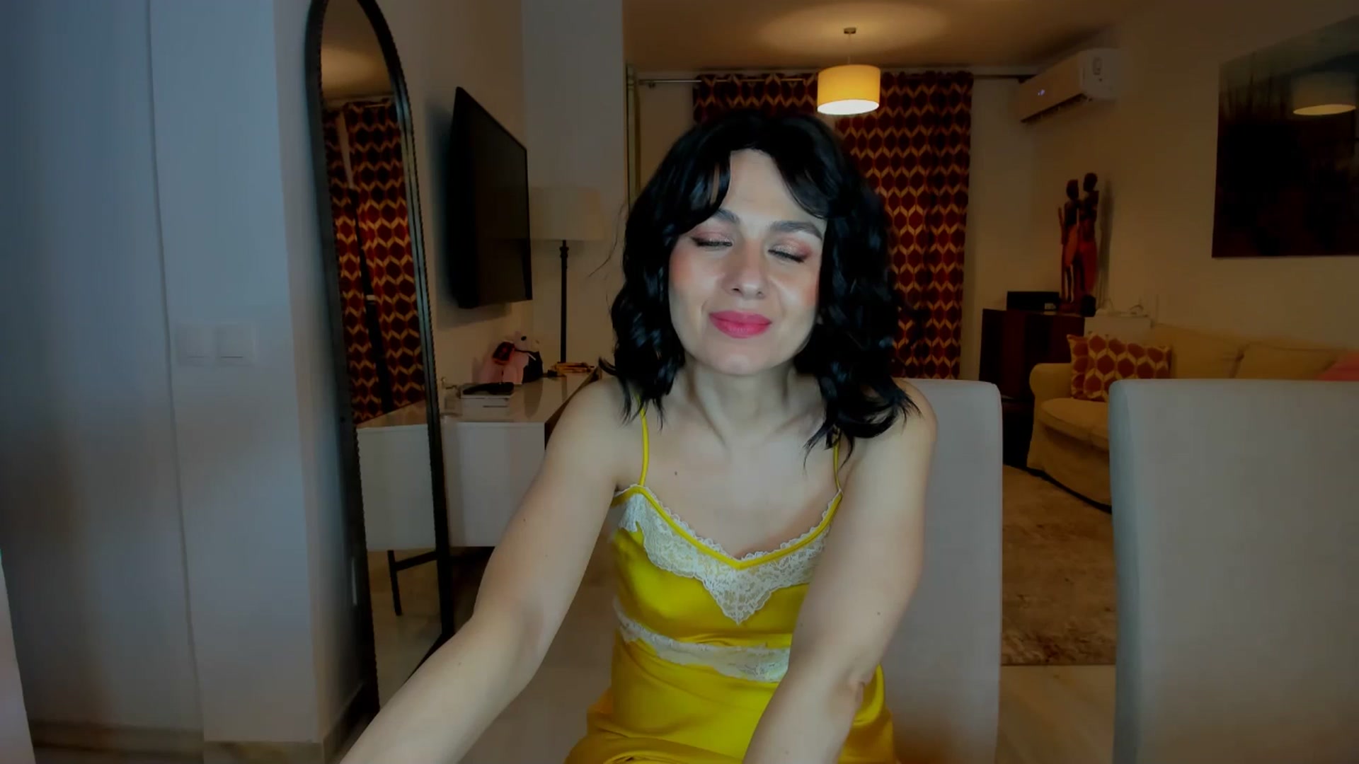 Gallery image thumbnail from KateMirage's myfreecams stream on, 02/05/2026, 23:51 image 19 of 20