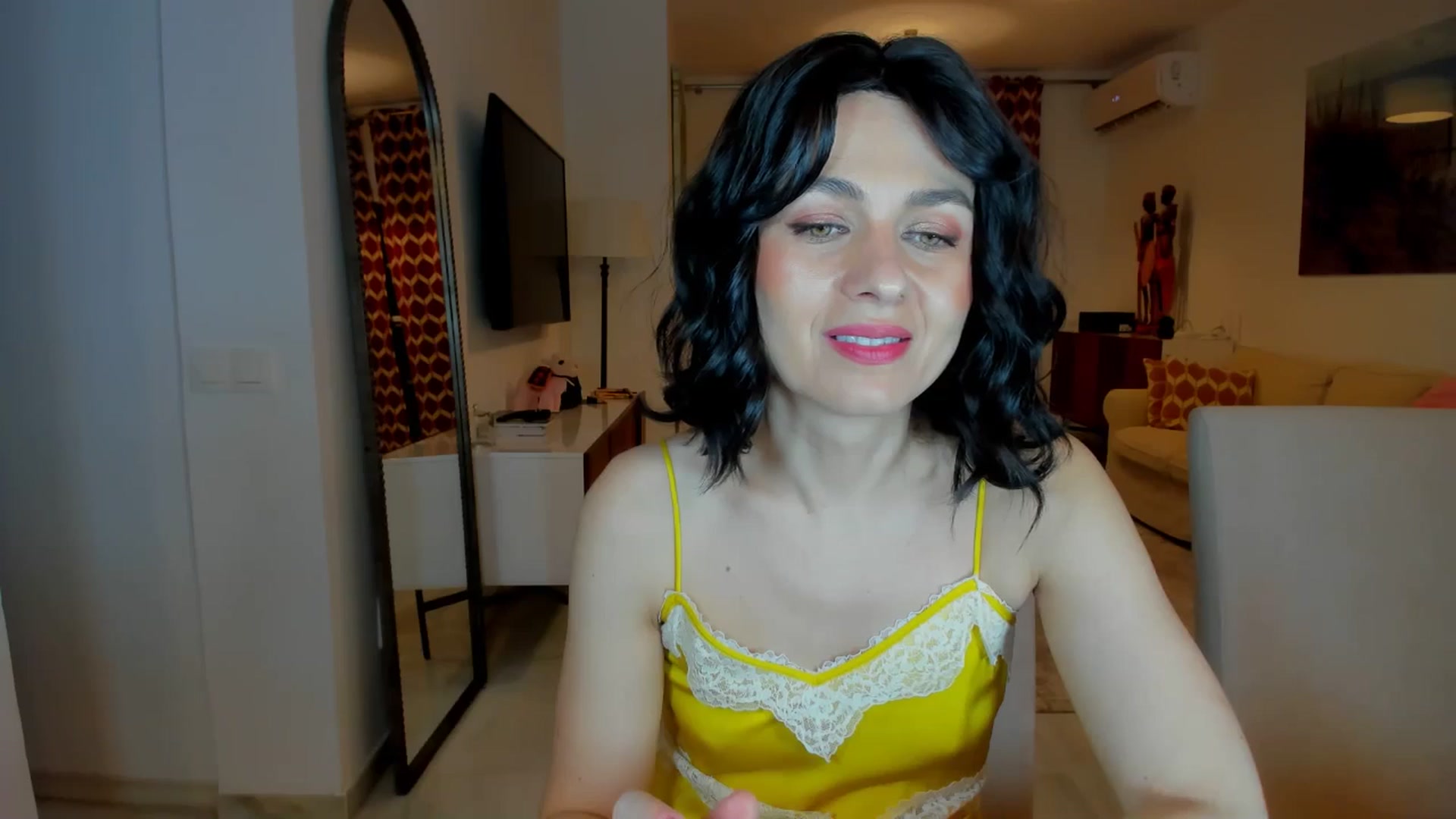 Gallery image thumbnail from KateMirage's myfreecams stream on, 02/05/2026, 23:51 image 16 of 20
