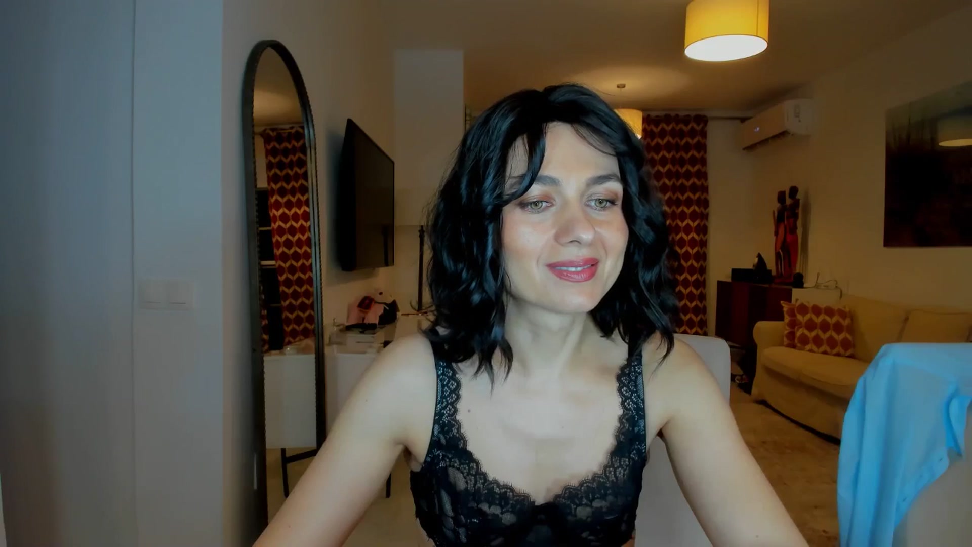 Gallery image thumbnail from KateMirage's myfreecams stream on, 02/11/2026, 24:20 image 18 of 20