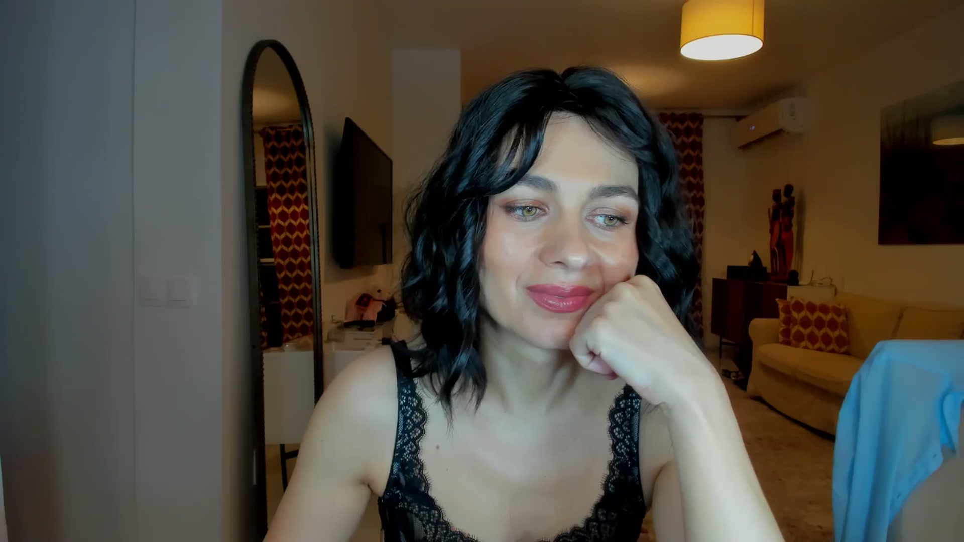 Gallery image thumbnail from KateMirage's myfreecams stream on, 02/11/2026, 24:20 image 14 of 20