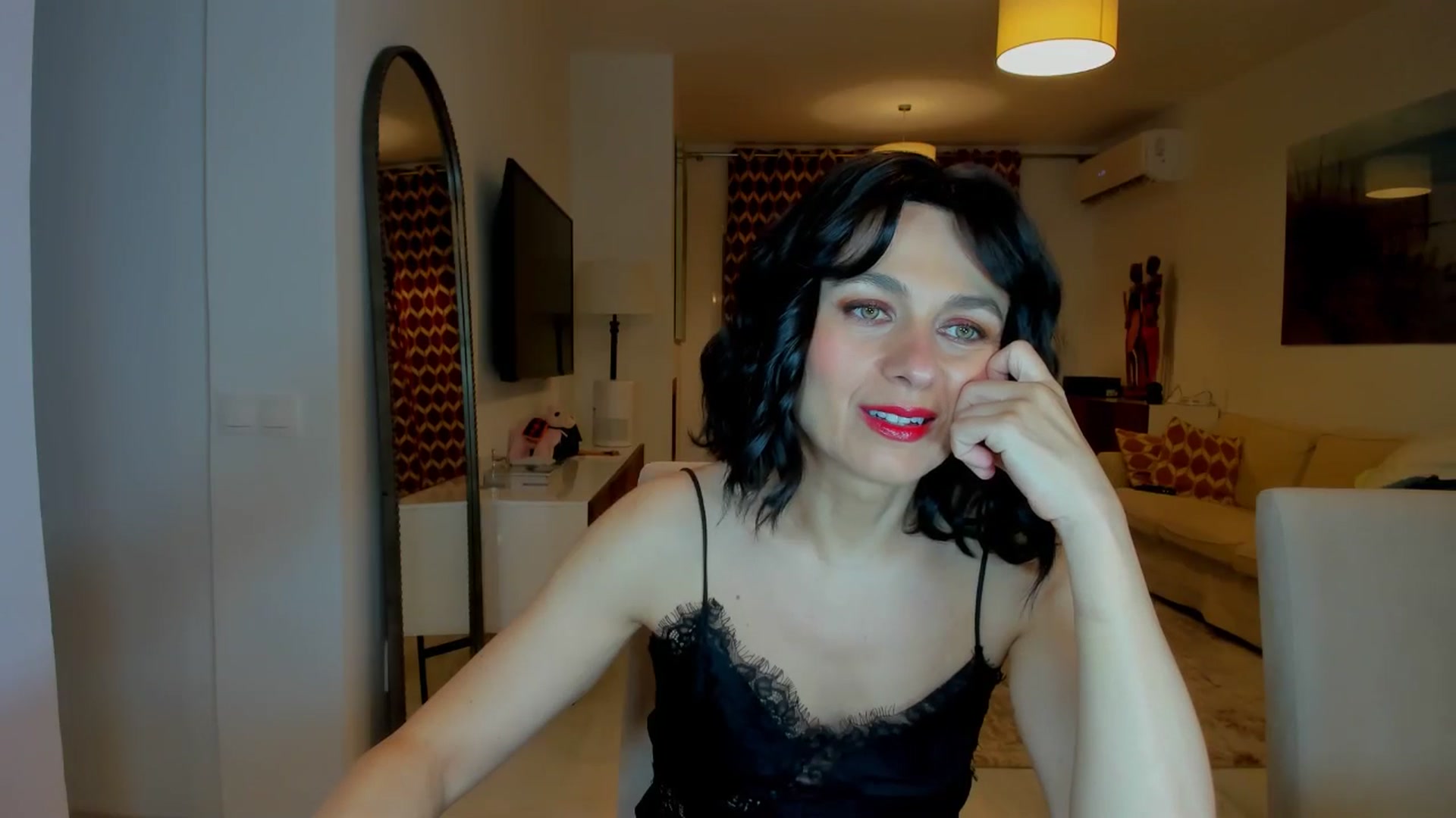 Gallery image thumbnail from KateMirage's myfreecams stream on, 02/14/2026, 20:38 image 13 of 20