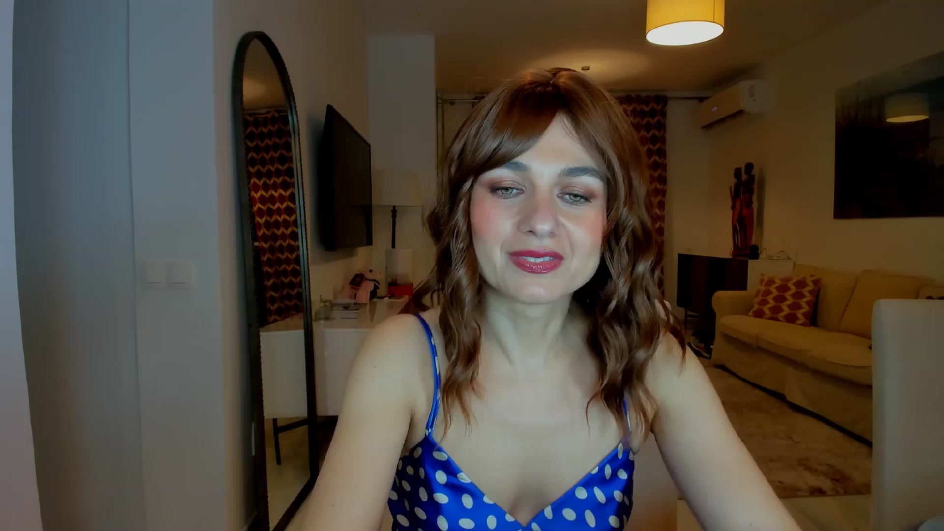 Gallery image thumbnail from KateMirage's myfreecams stream on, 02/18/2026, 23:28 image 17 of 20