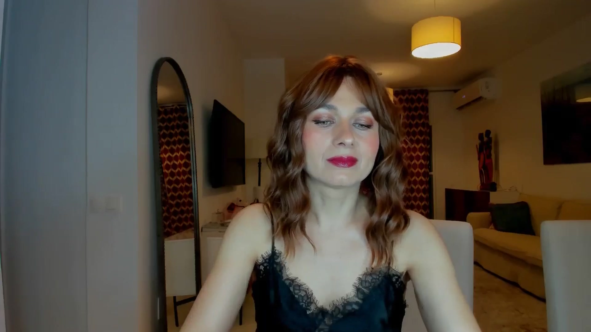Gallery image thumbnail from KateMirage's myfreecams stream on, 04/12/2026, 19:26 image 13 of 20