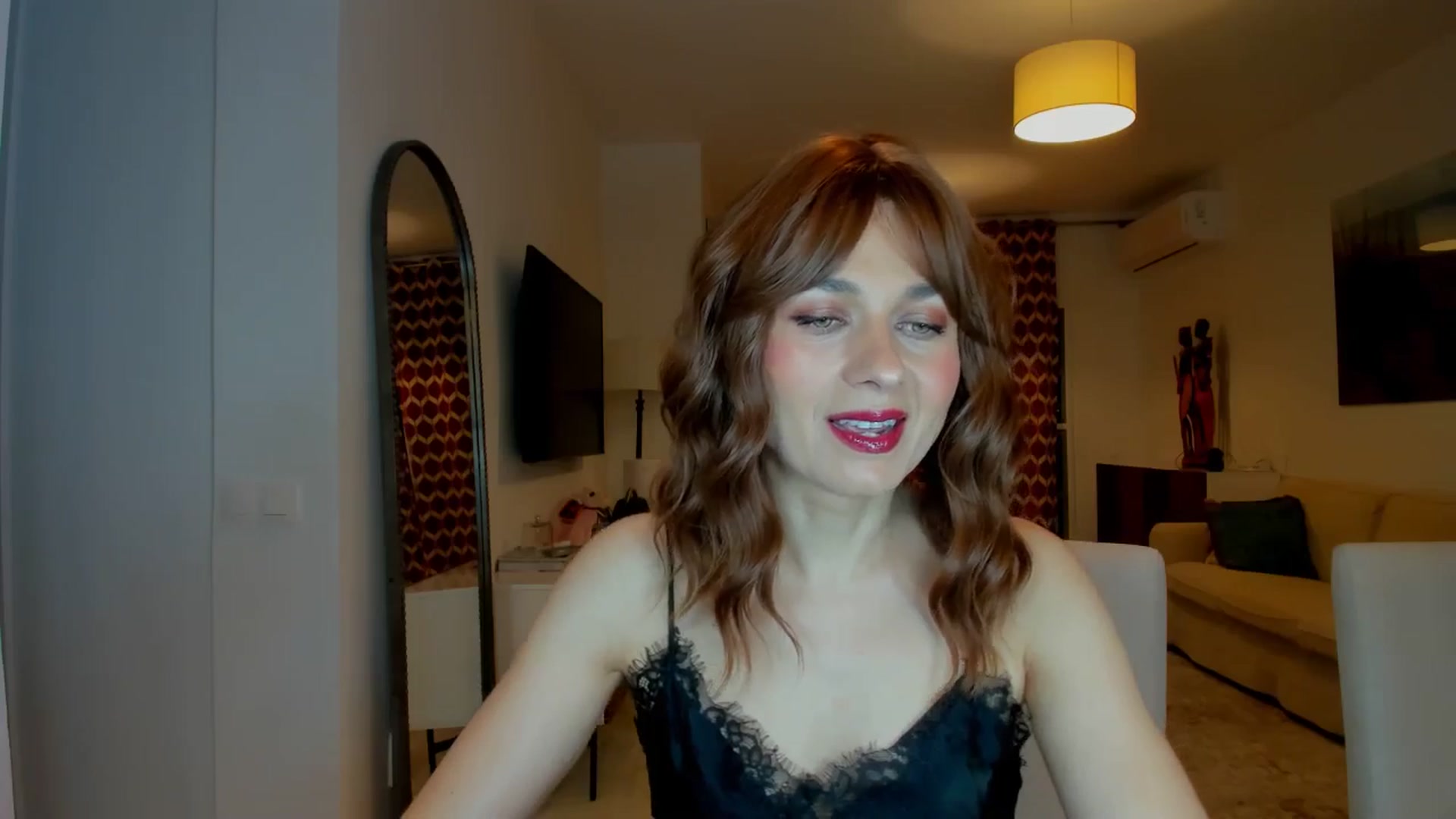Gallery image thumbnail from KateMirage's myfreecams stream on, 04/12/2026, 19:26 image 17 of 20