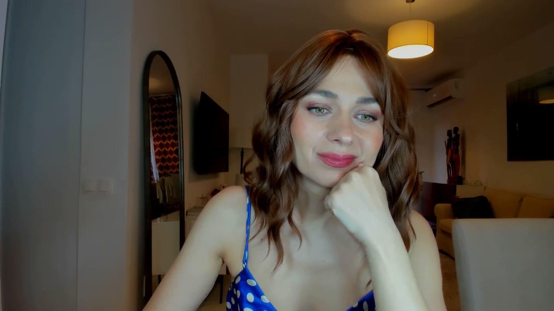 Gallery image thumbnail from KateMirage's myfreecams stream on, 04/13/2026, 18:35 image 2 of 20