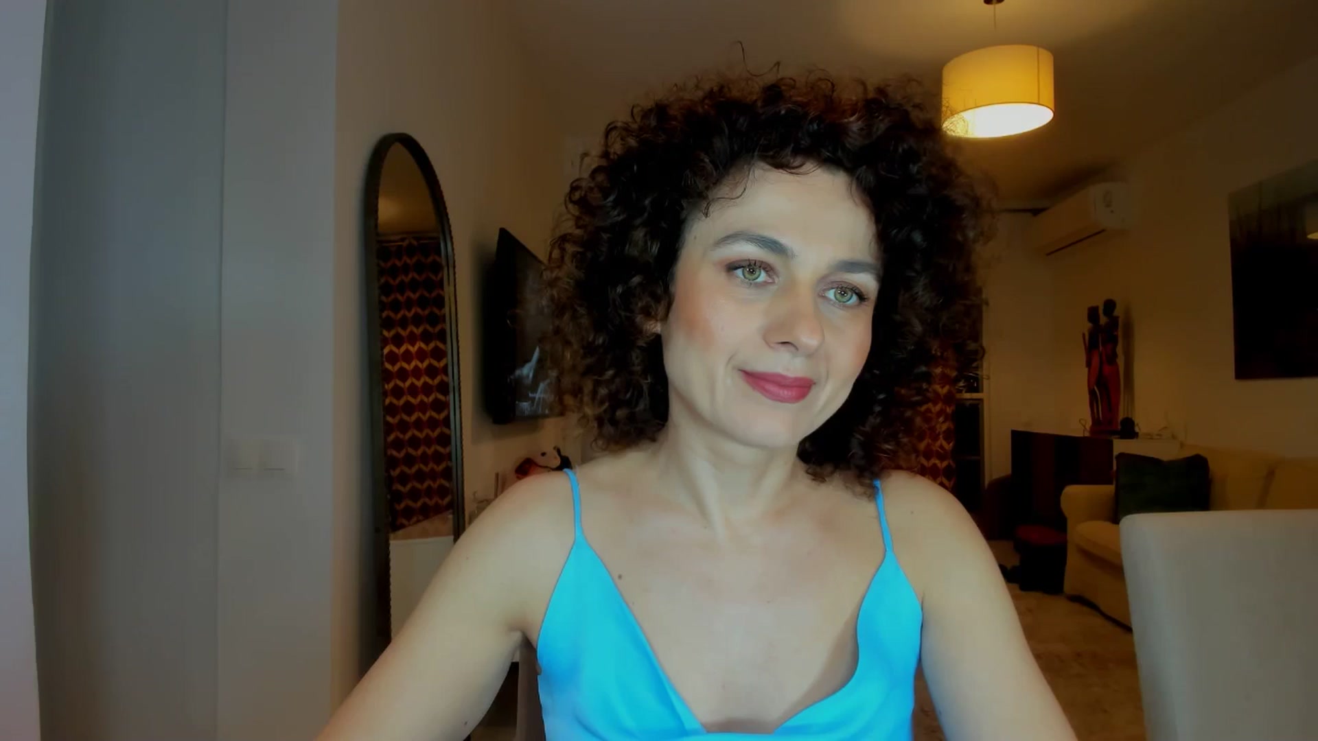 Gallery image thumbnail from KateMirage's myfreecams stream on, 04/25/2026, 20:44 image 1 of 20