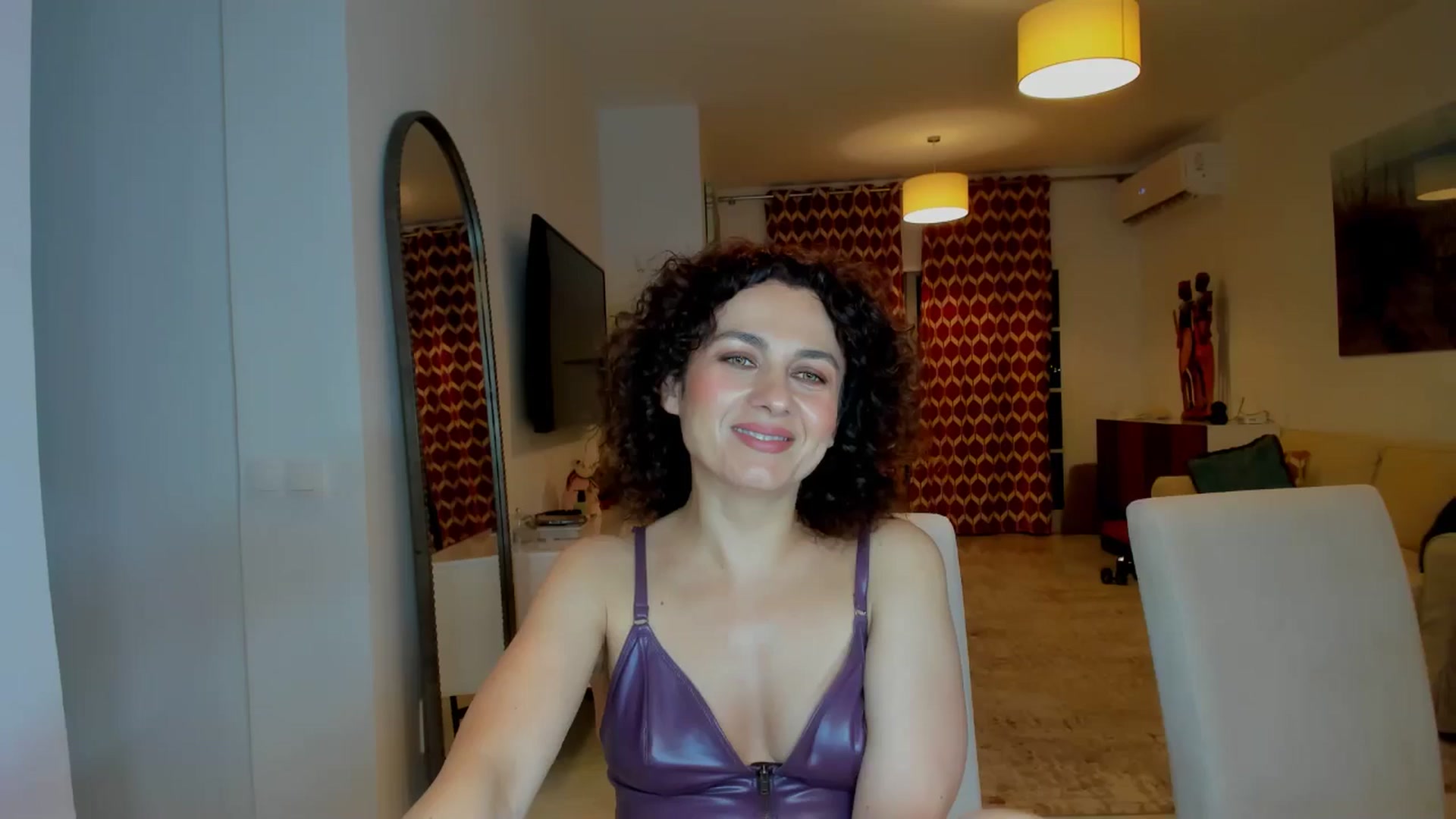 Gallery image thumbnail from KateMirage's myfreecams stream on, 05/05/2026, 23:58 image 12 of 20