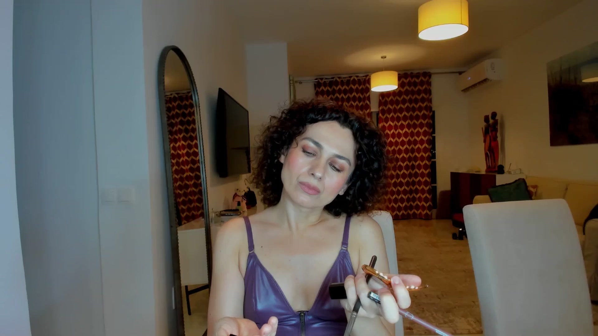 Gallery image thumbnail from KateMirage's myfreecams stream on, 05/05/2026, 23:58 image 8 of 20