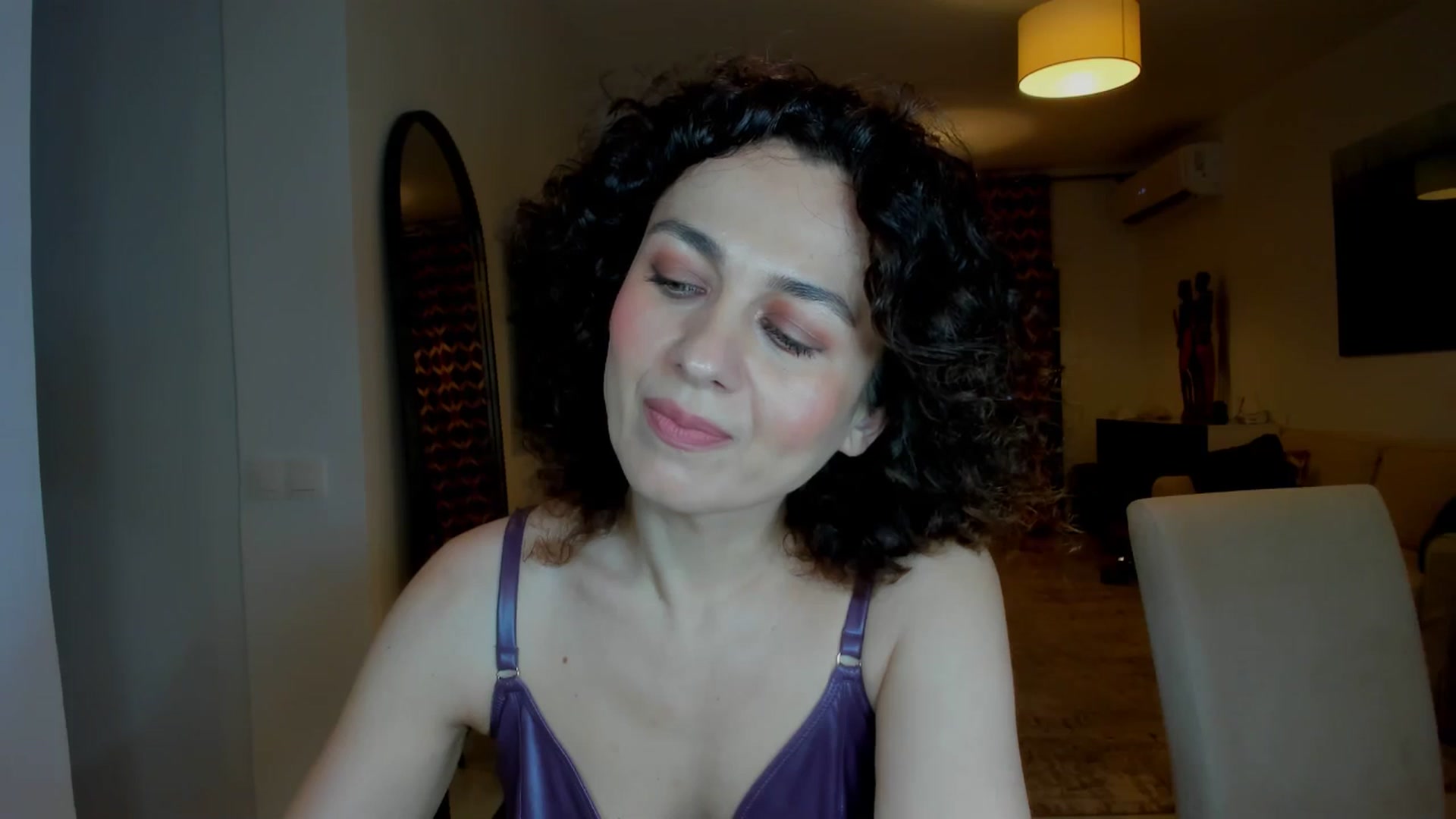 Gallery image thumbnail from KateMirage's myfreecams stream on, 05/05/2026, 23:58 image 14 of 20