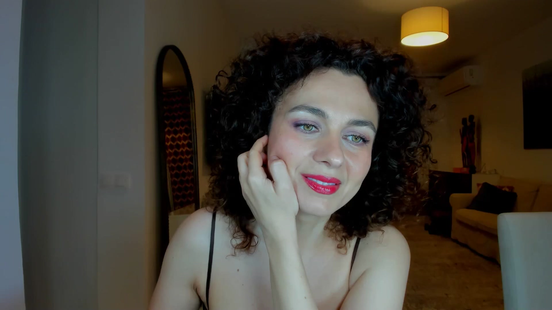 Gallery image thumbnail from KateMirage's myfreecams stream on, 05/08/2026, 20:32 image 15 of 20