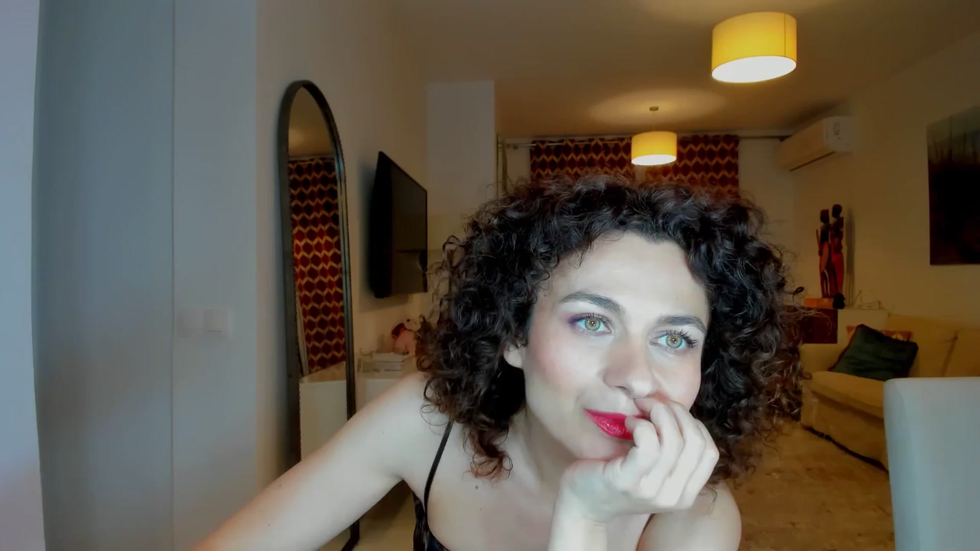 Gallery image thumbnail from KateMirage's myfreecams stream on, 05/08/2026, 20:32 image 16 of 20