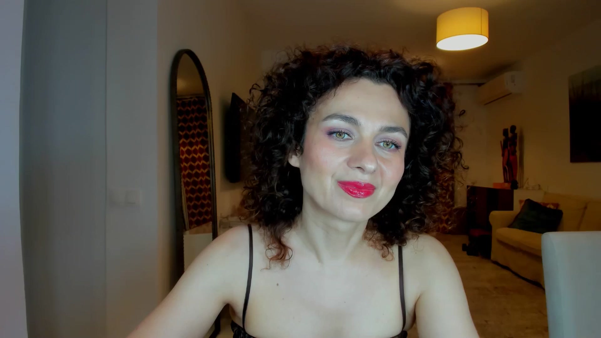 Gallery image thumbnail from KateMirage's myfreecams stream on, 05/08/2026, 20:32 image 14 of 20
