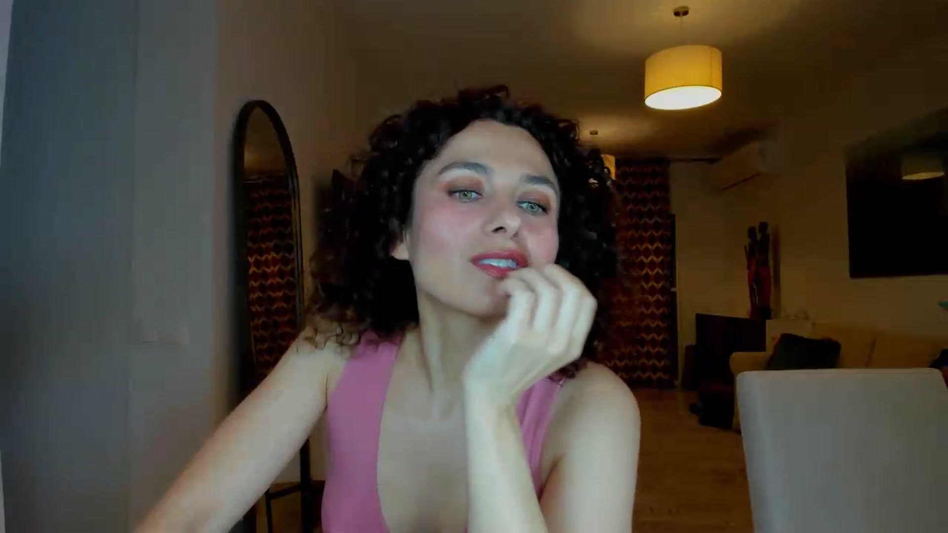 Gallery image thumbnail from KateMirage's myfreecams stream on, 05/15/2026, 20:33 image 12 of 20