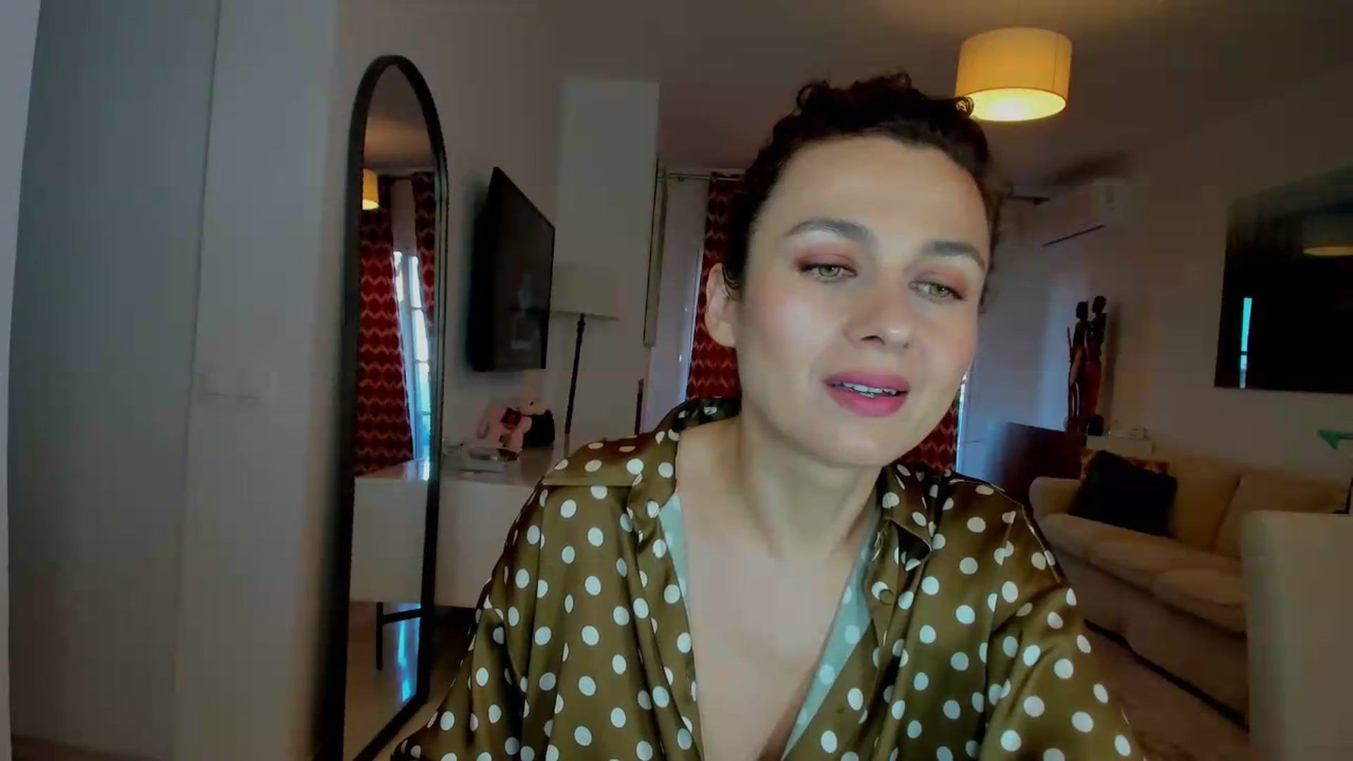 Gallery image thumbnail from KateMirage's myfreecams stream on, 05/21/2026, 17:52 image 8 of 20