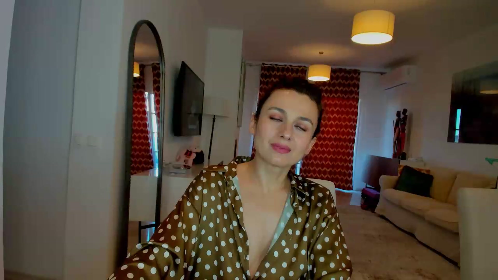 Gallery image thumbnail from KateMirage's myfreecams stream on, 05/21/2026, 17:52 image 7 of 20