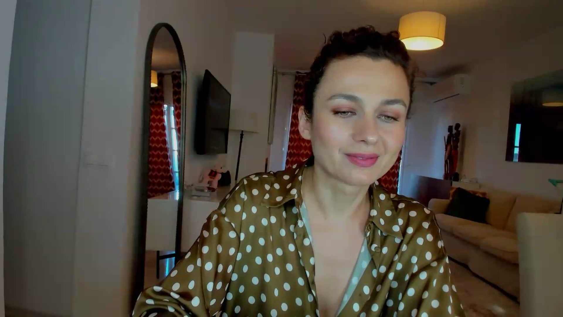 Gallery image thumbnail from KateMirage's myfreecams stream on, 05/21/2026, 17:52 image 20 of 20