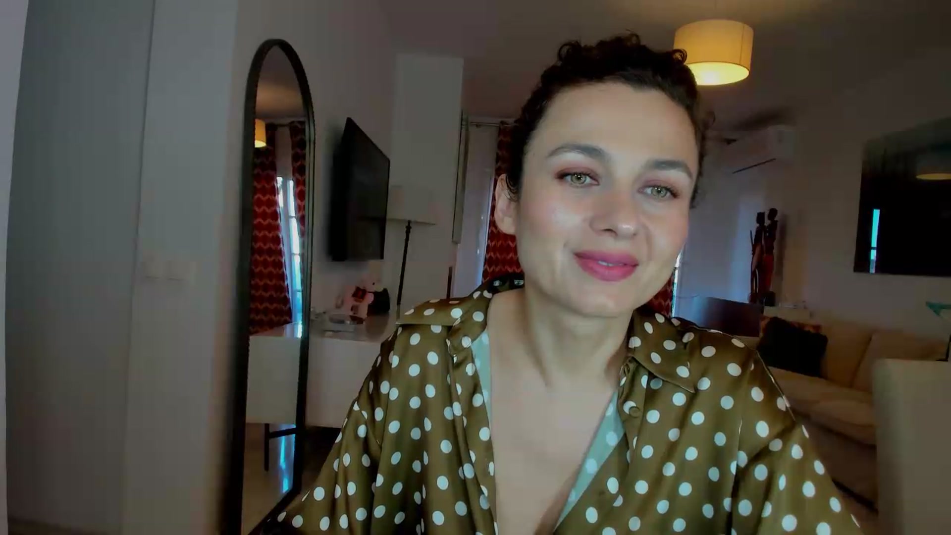 Gallery image thumbnail from KateMirage's myfreecams stream on, 05/21/2026, 17:52 image 13 of 20