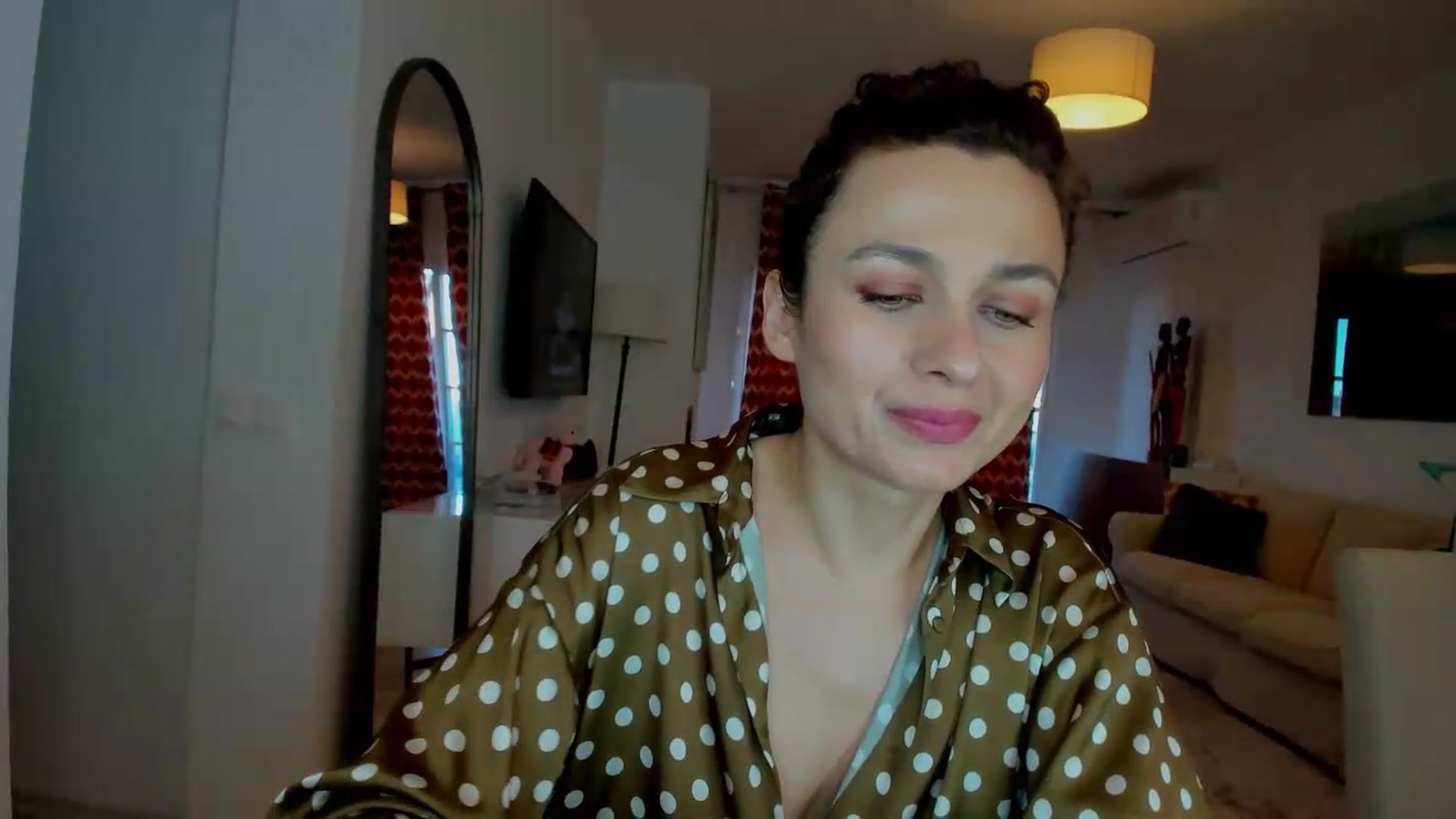 Gallery image thumbnail from KateMirage's myfreecams stream on, 05/21/2026, 17:52 image 2 of 20