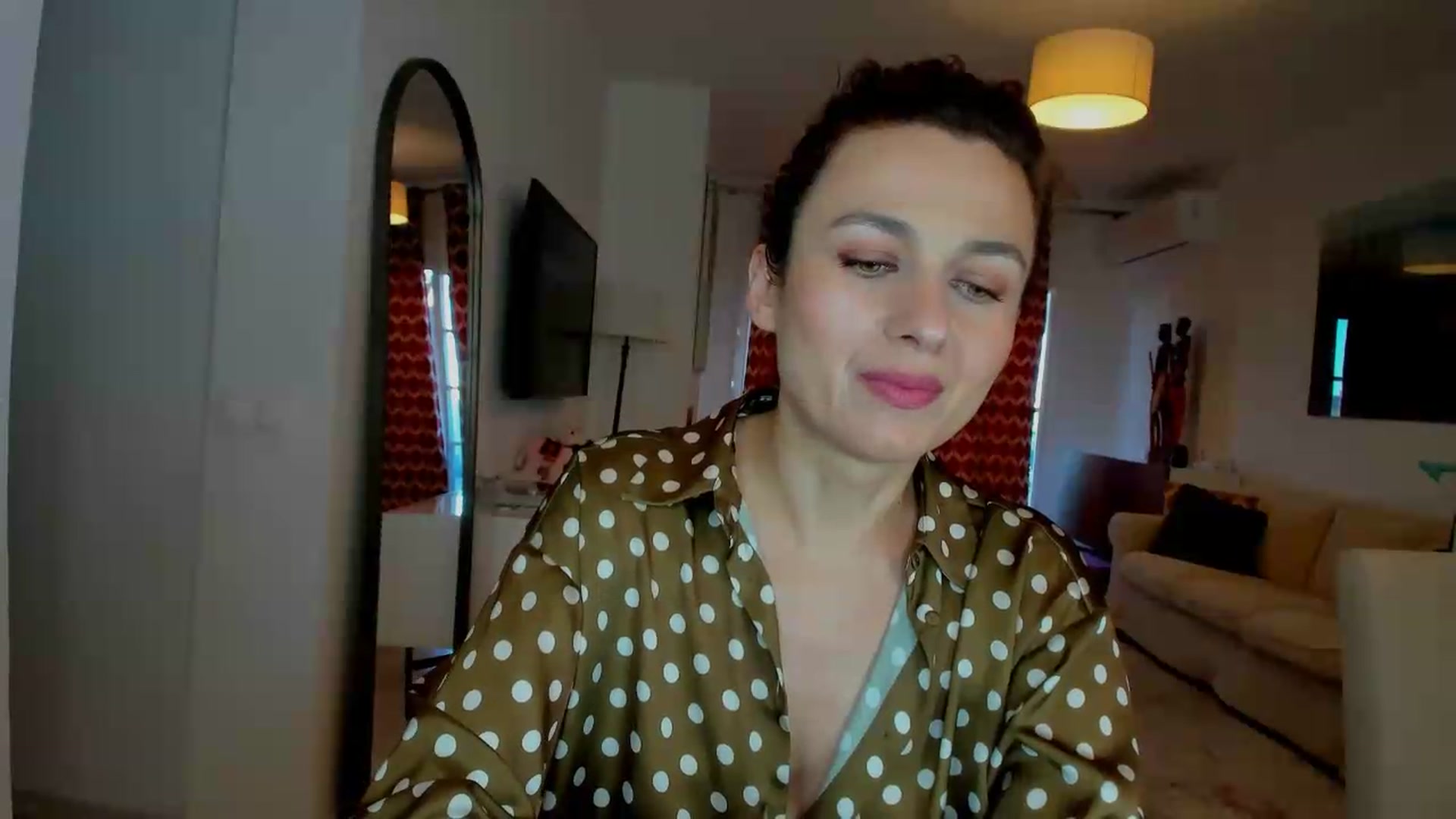 Gallery image thumbnail from KateMirage's myfreecams stream on, 05/21/2026, 17:52 image 16 of 20