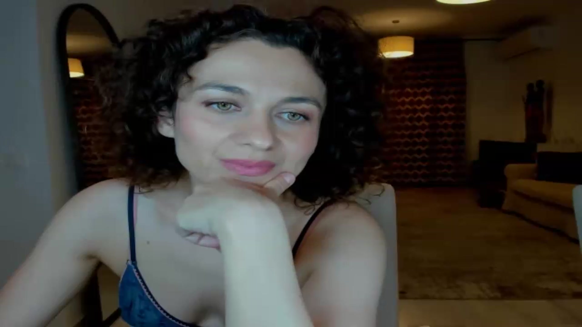 Gallery image thumbnail from KateMirage's myfreecams stream on, 05/26/2026, 21:48 image 15 of 20