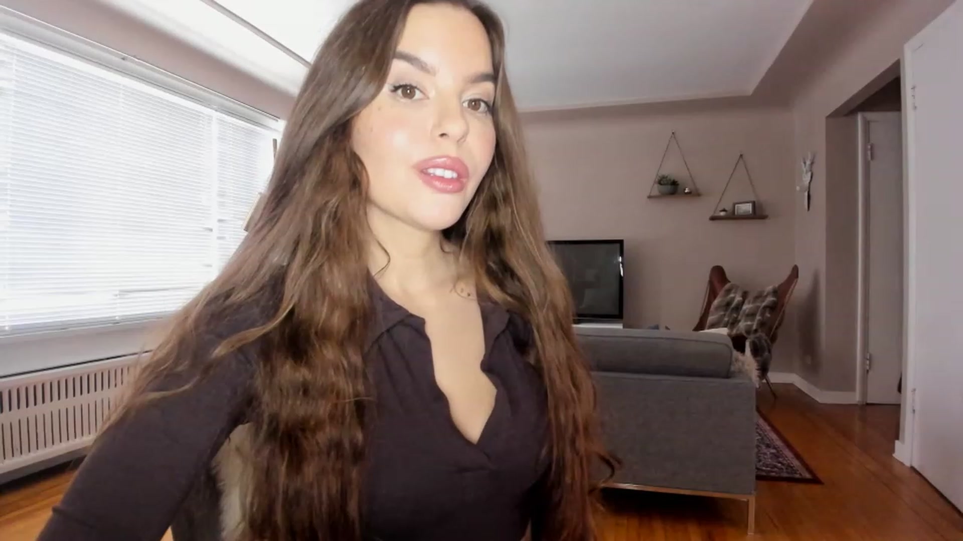 Gallery image thumbnail from KateNova's myfreecams stream on, 01/31/2023, 21:32 image 8 of 20