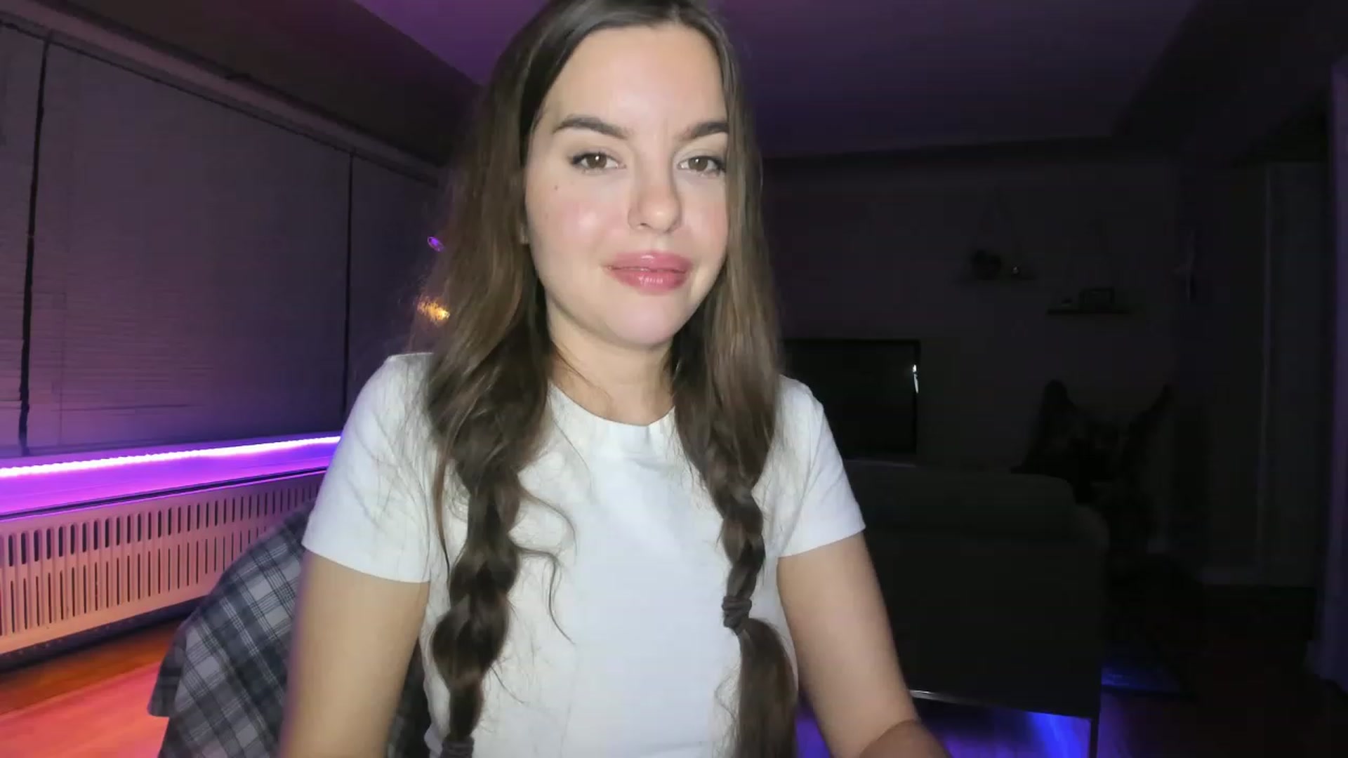 Gallery image thumbnail from KateNova's myfreecams stream on, 02/28/2023, 08:12 image 6 of 20