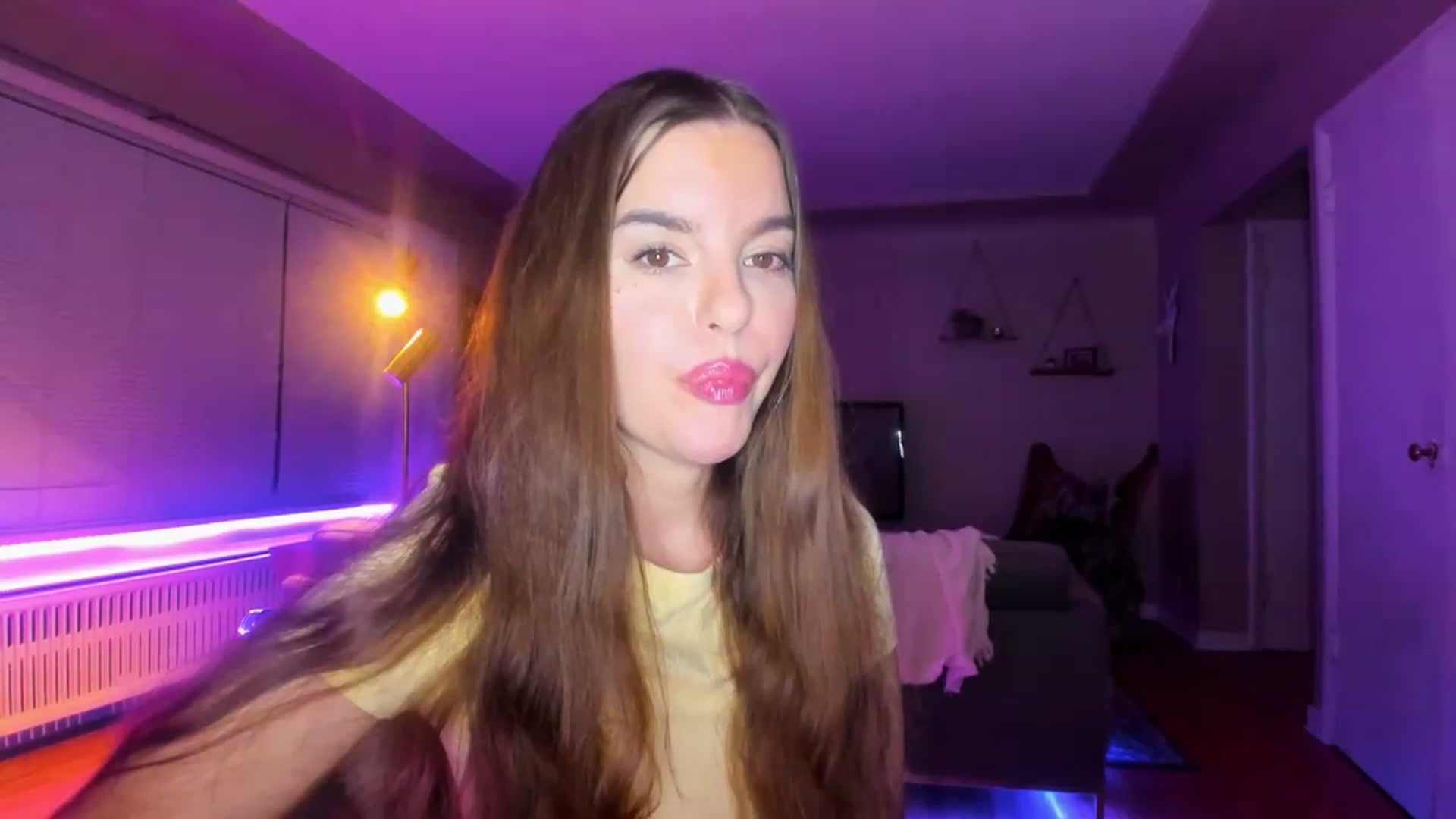 Gallery image thumbnail from KateNova's myfreecams stream on, 03/08/2023, 05:45 image 10 of 20